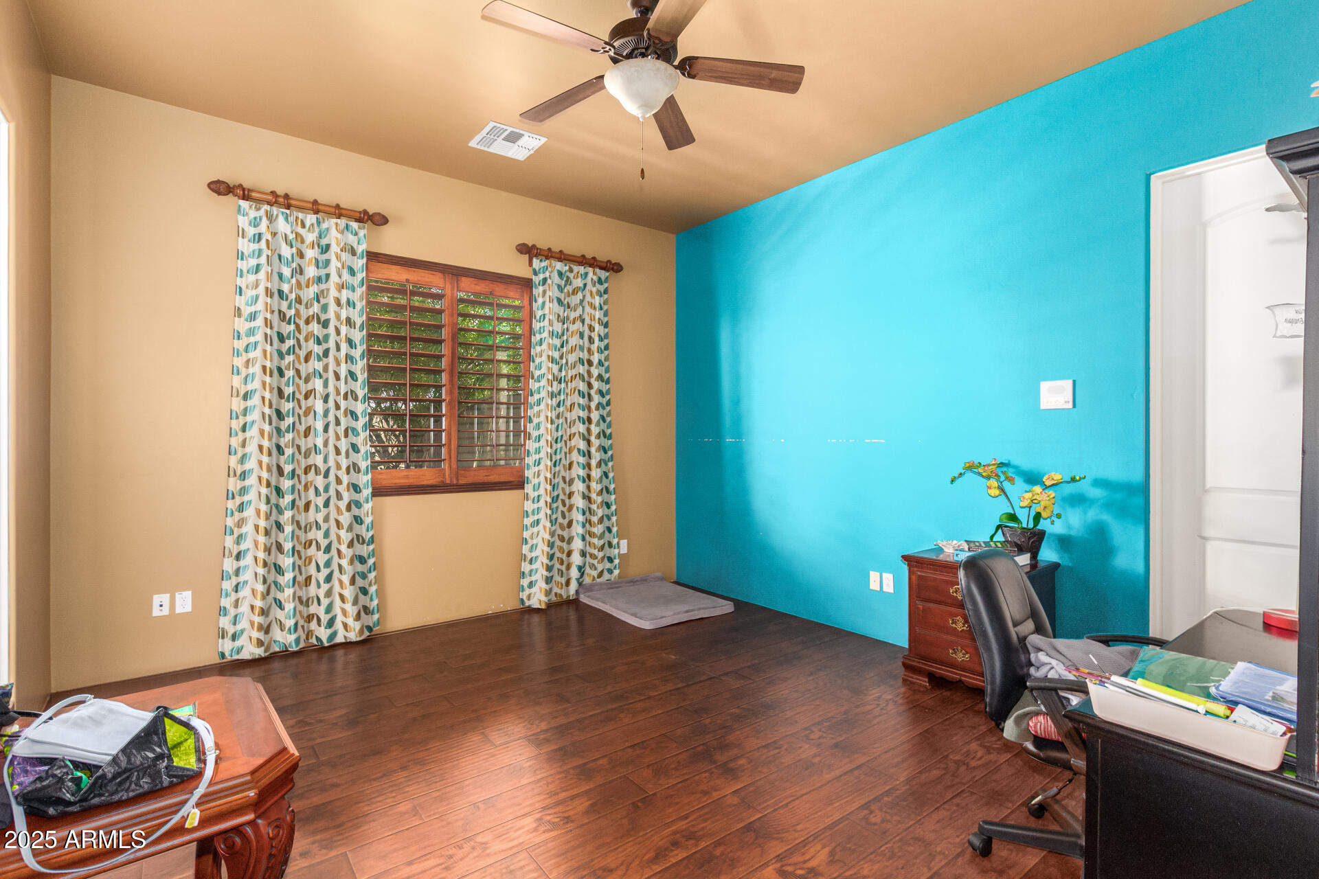 26118 S WASHINGTON Street