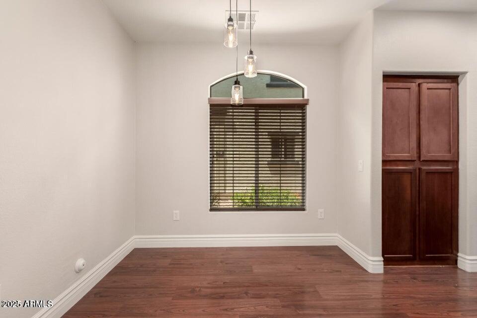 2727 N PRICE Road, 32