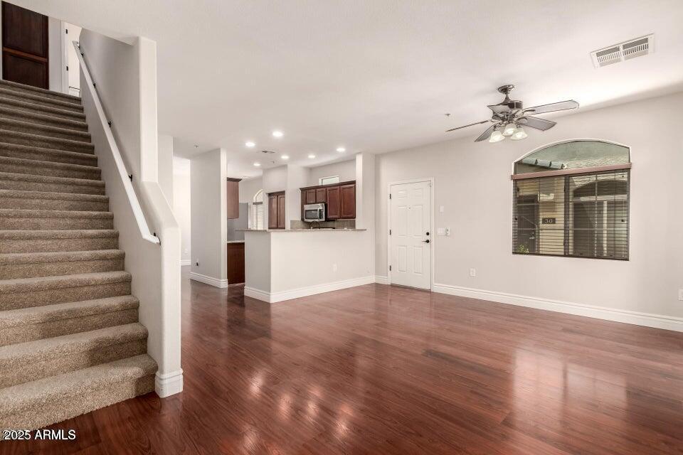 2727 N PRICE Road, 32