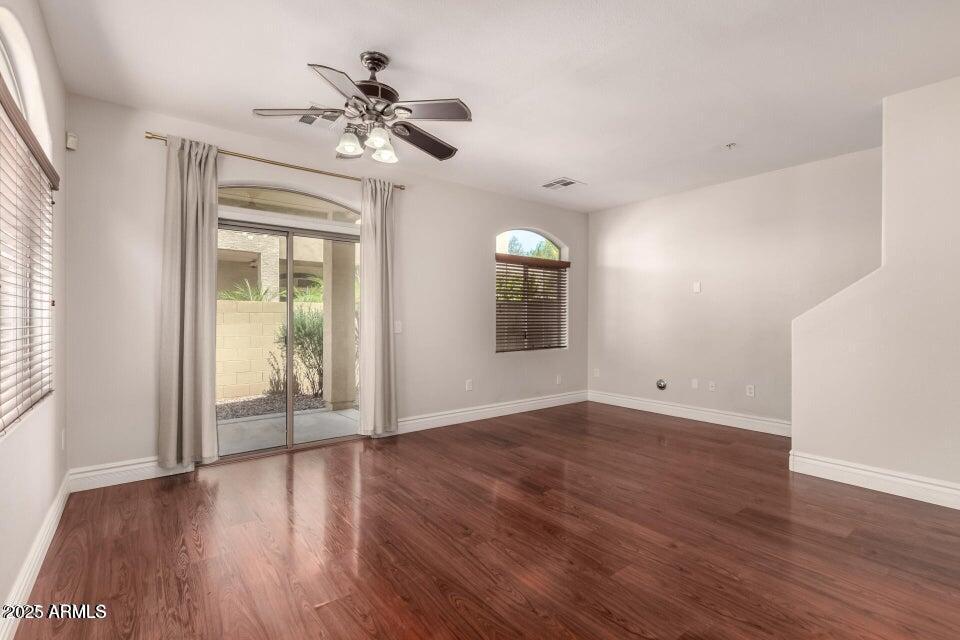 2727 N PRICE Road, 32