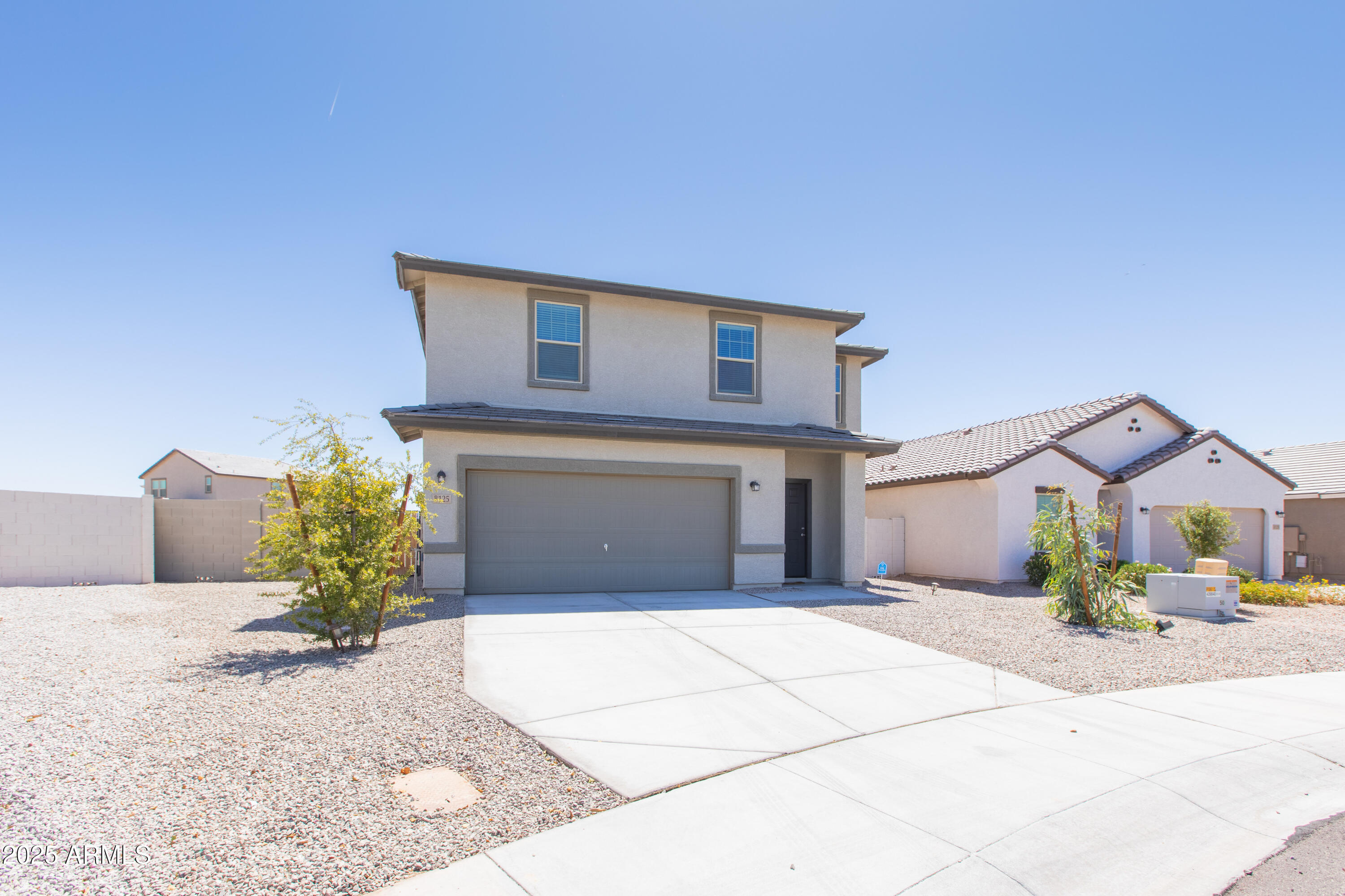 8125 S 64th Lane