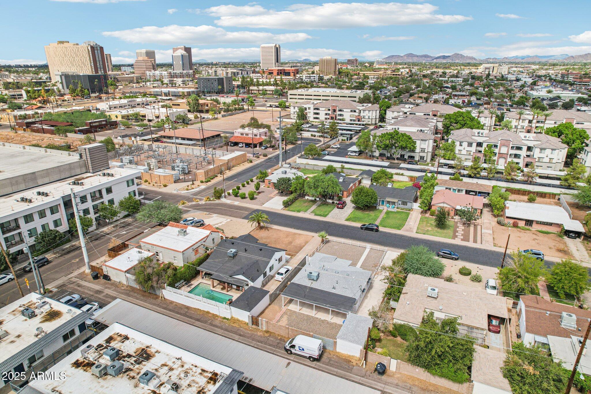 511 E CHEERY LYNN Road