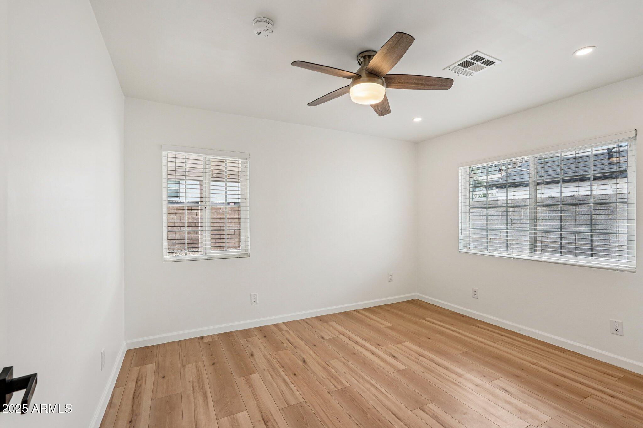 511 E CHEERY LYNN Road