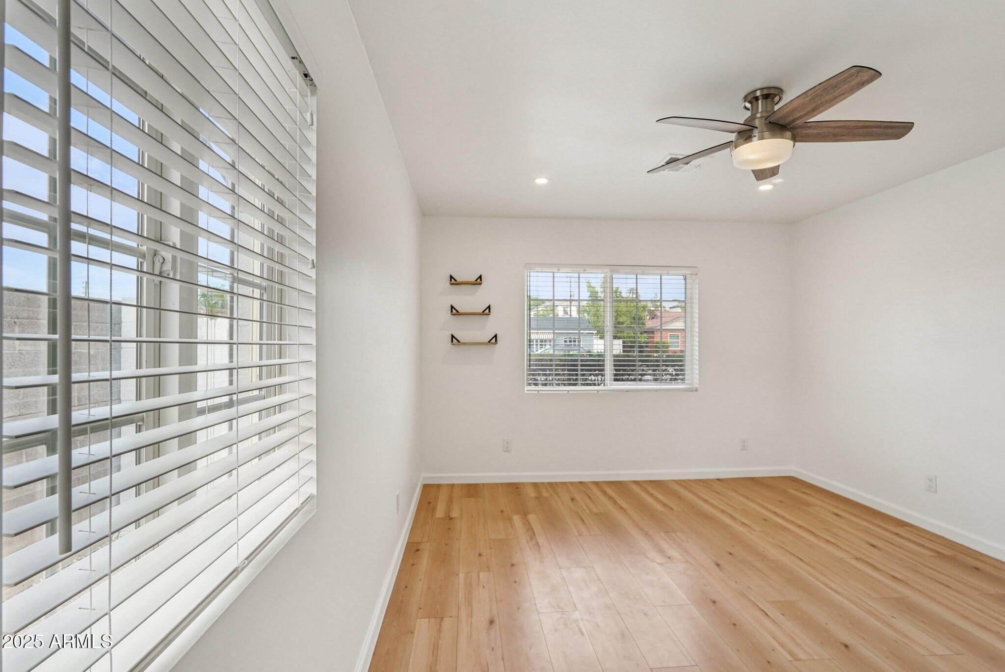 511 E CHEERY LYNN Road