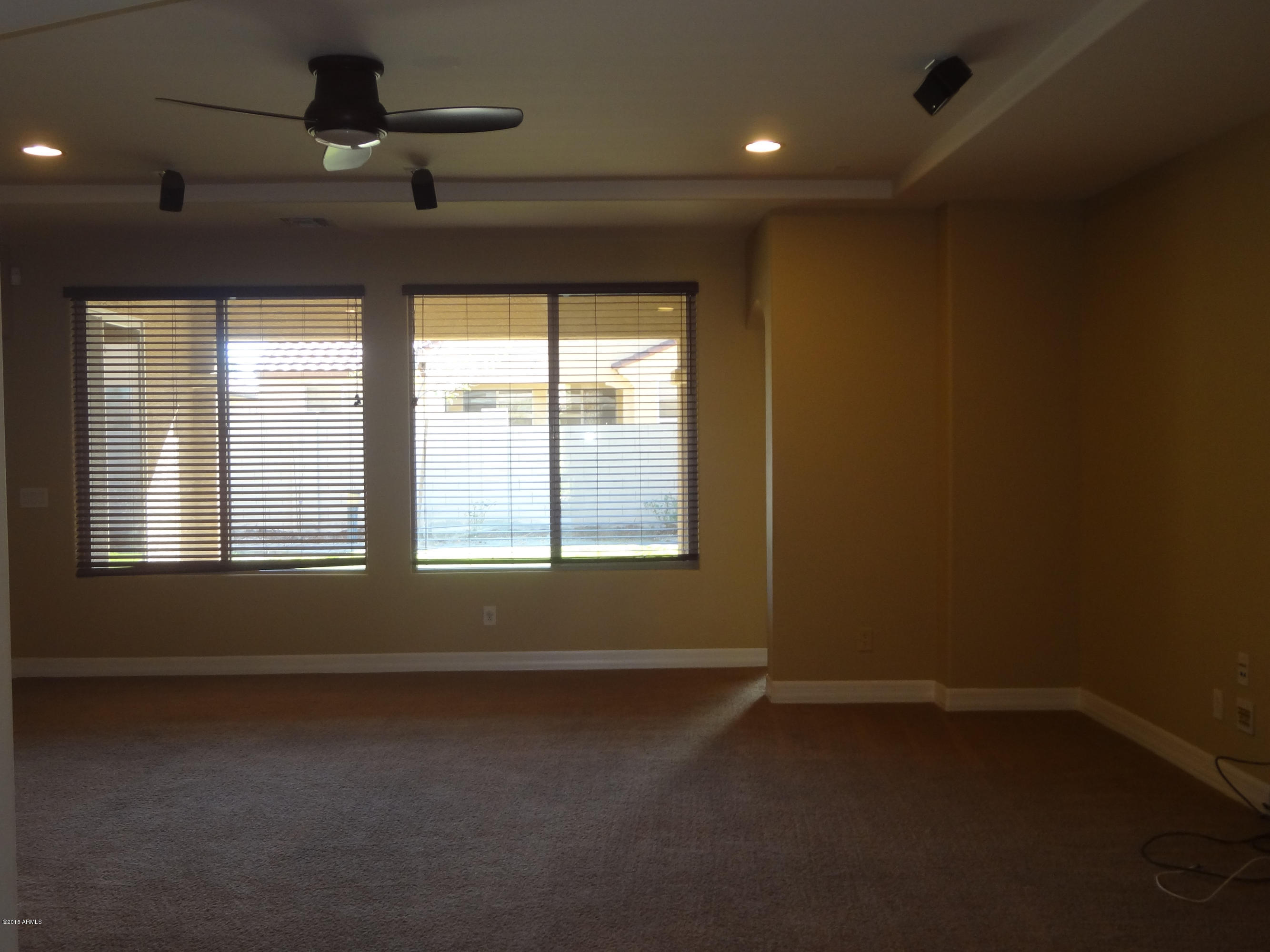 1575 W PELICAN Court