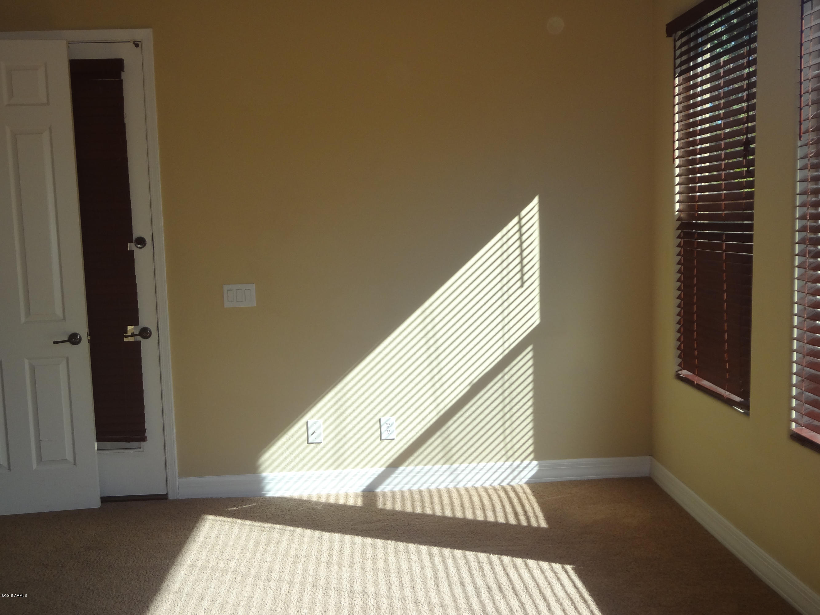 1575 W PELICAN Court