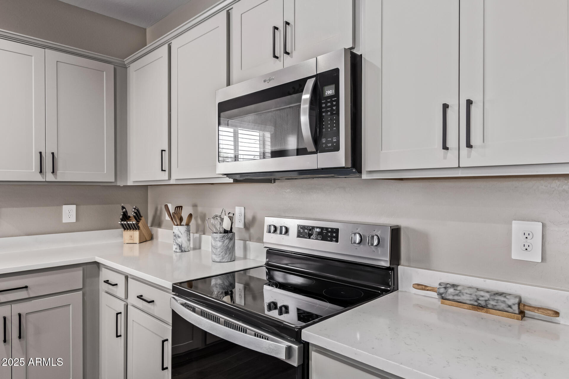 1228 W GLOUCESTER Road