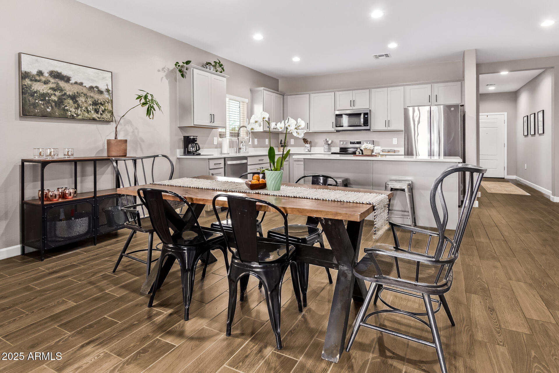 1228 W GLOUCESTER Road