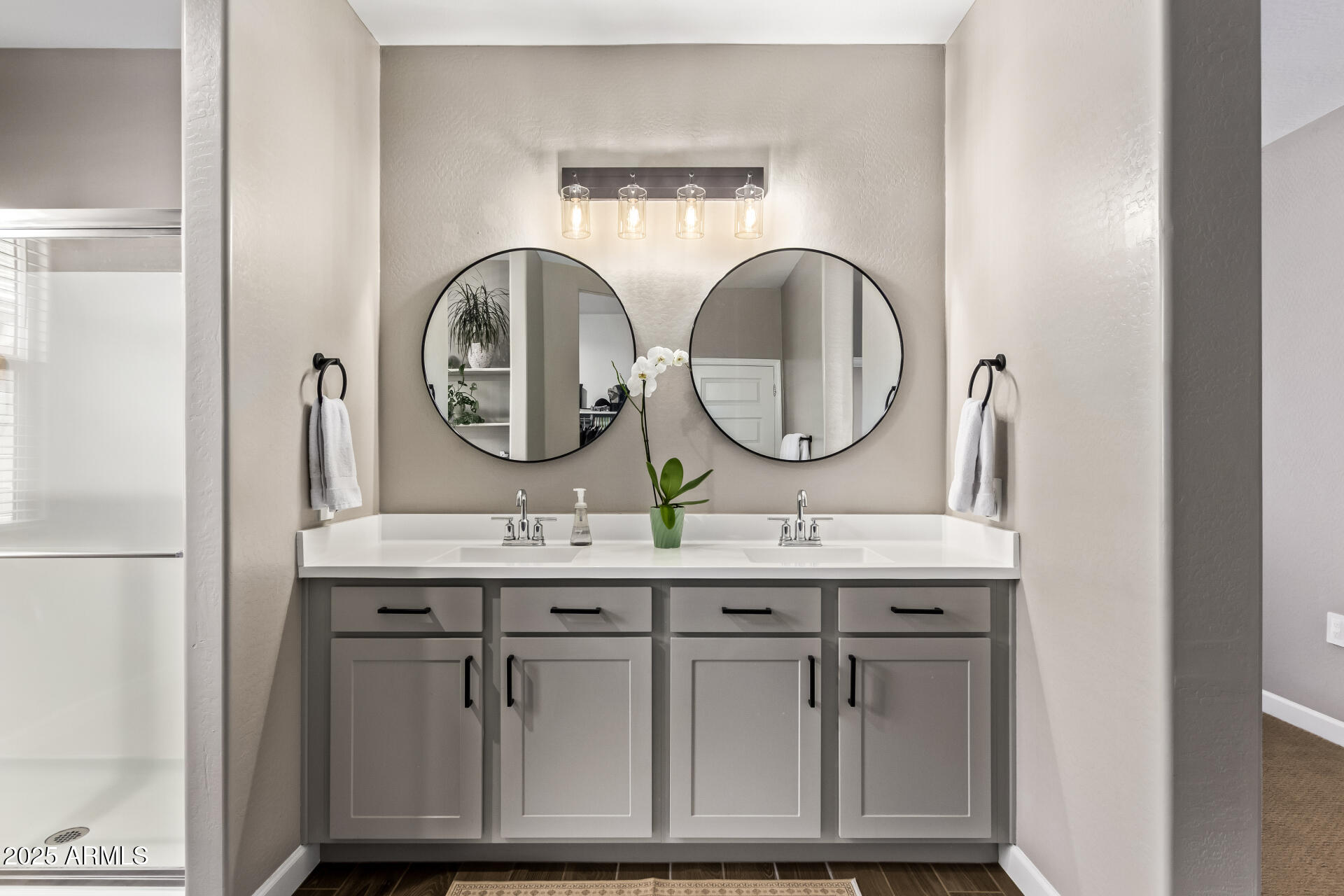 1228 W GLOUCESTER Road