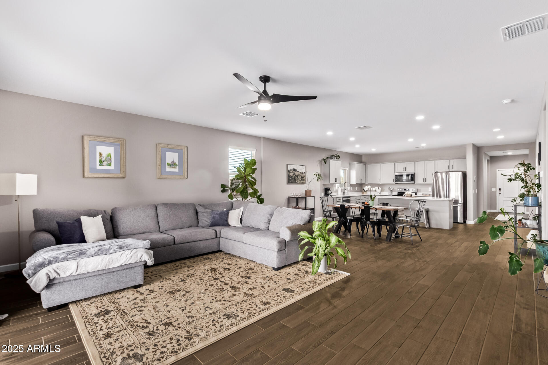 1228 W GLOUCESTER Road