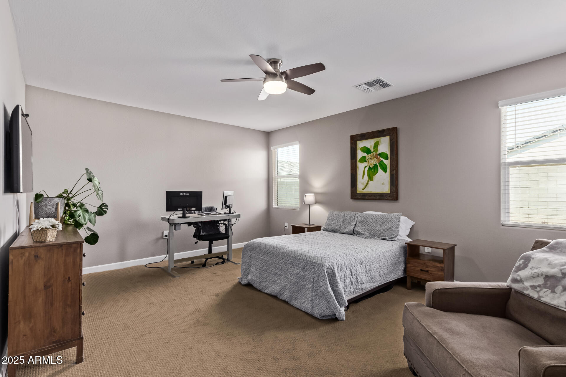 1228 W GLOUCESTER Road