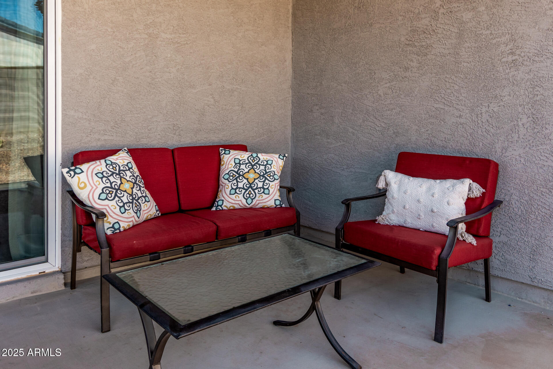 1228 W GLOUCESTER Road