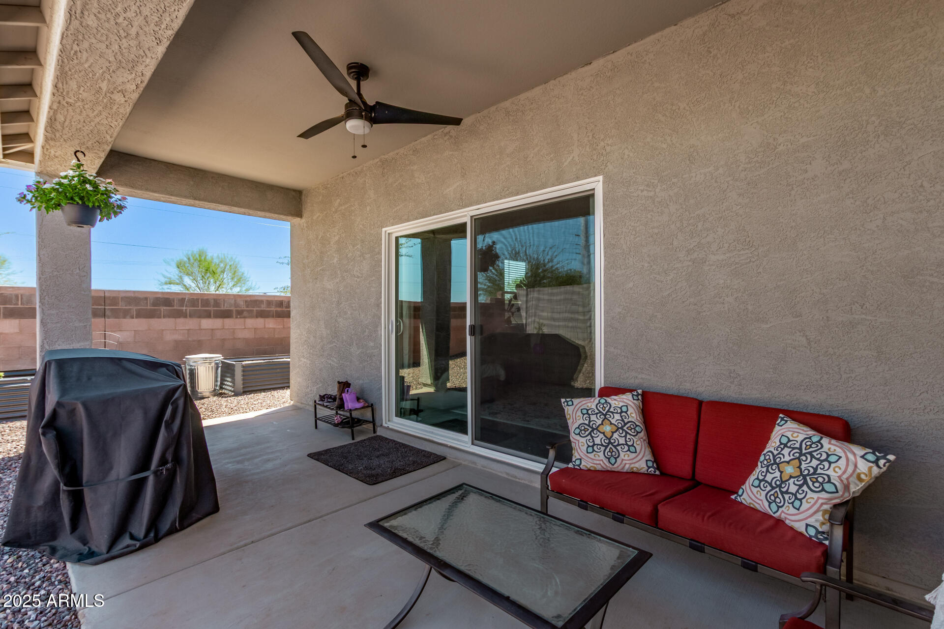 1228 W GLOUCESTER Road