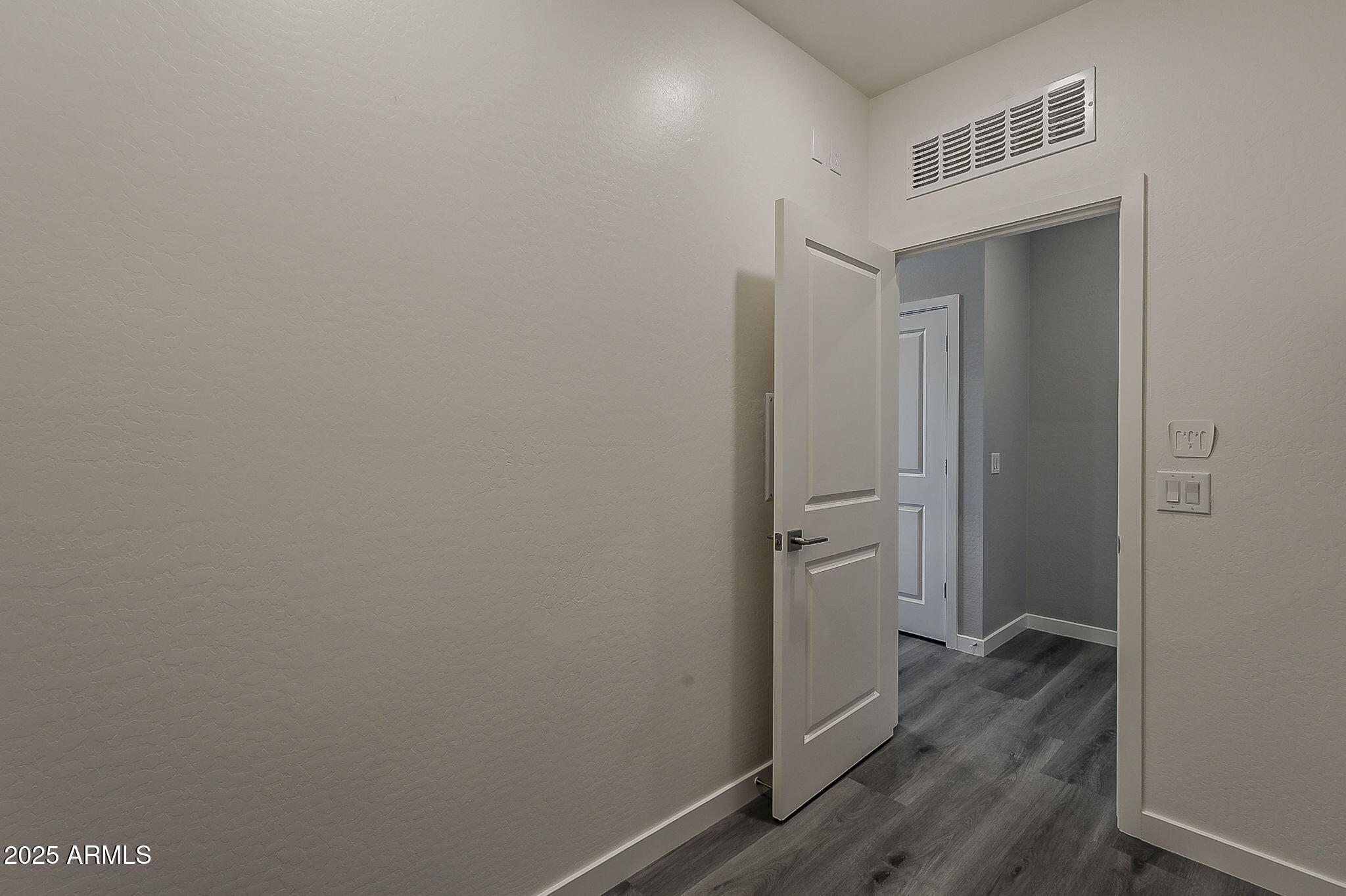 12450 W ORANGEWOOD Avenue