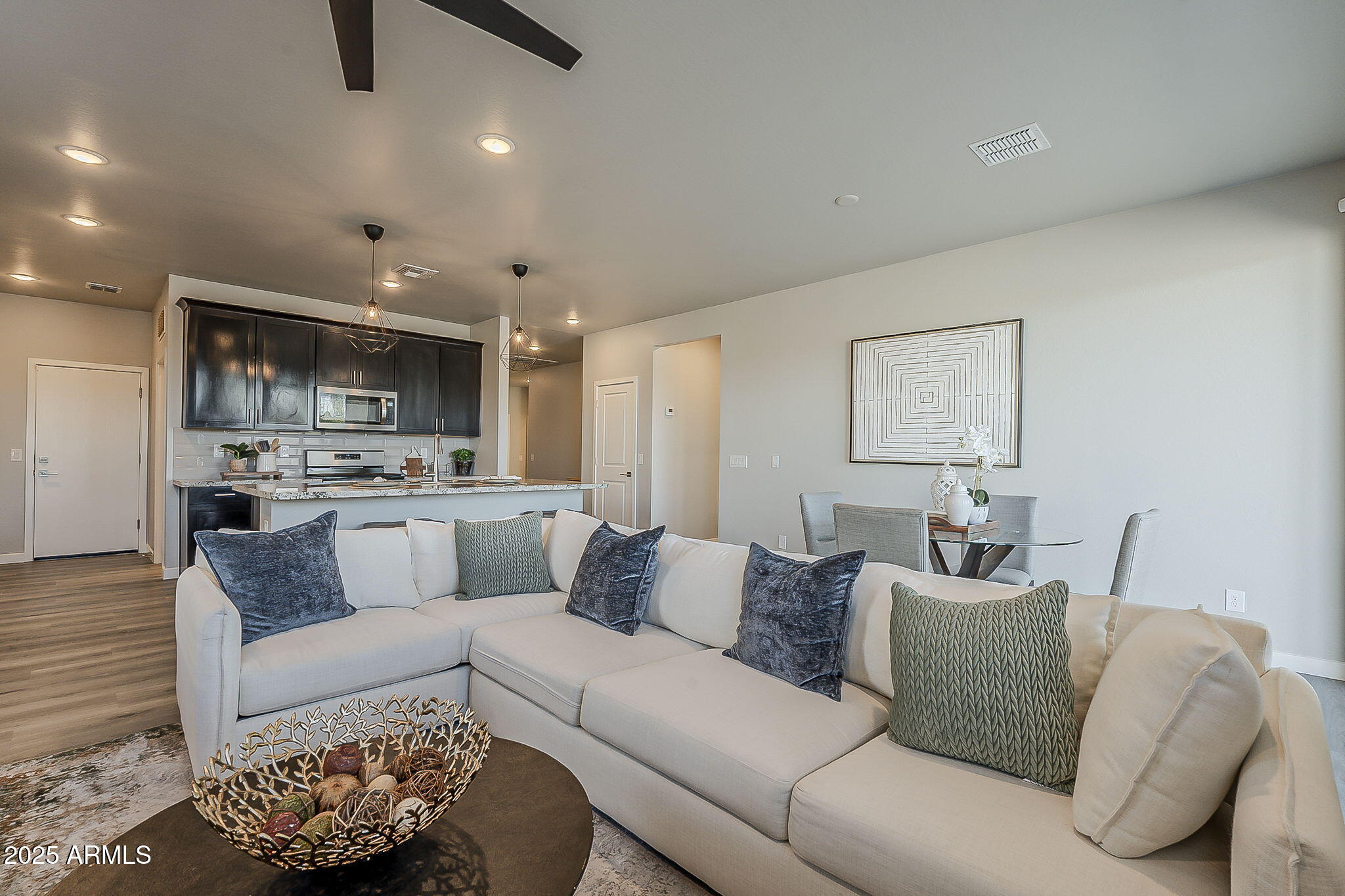 12450 W ORANGEWOOD Avenue