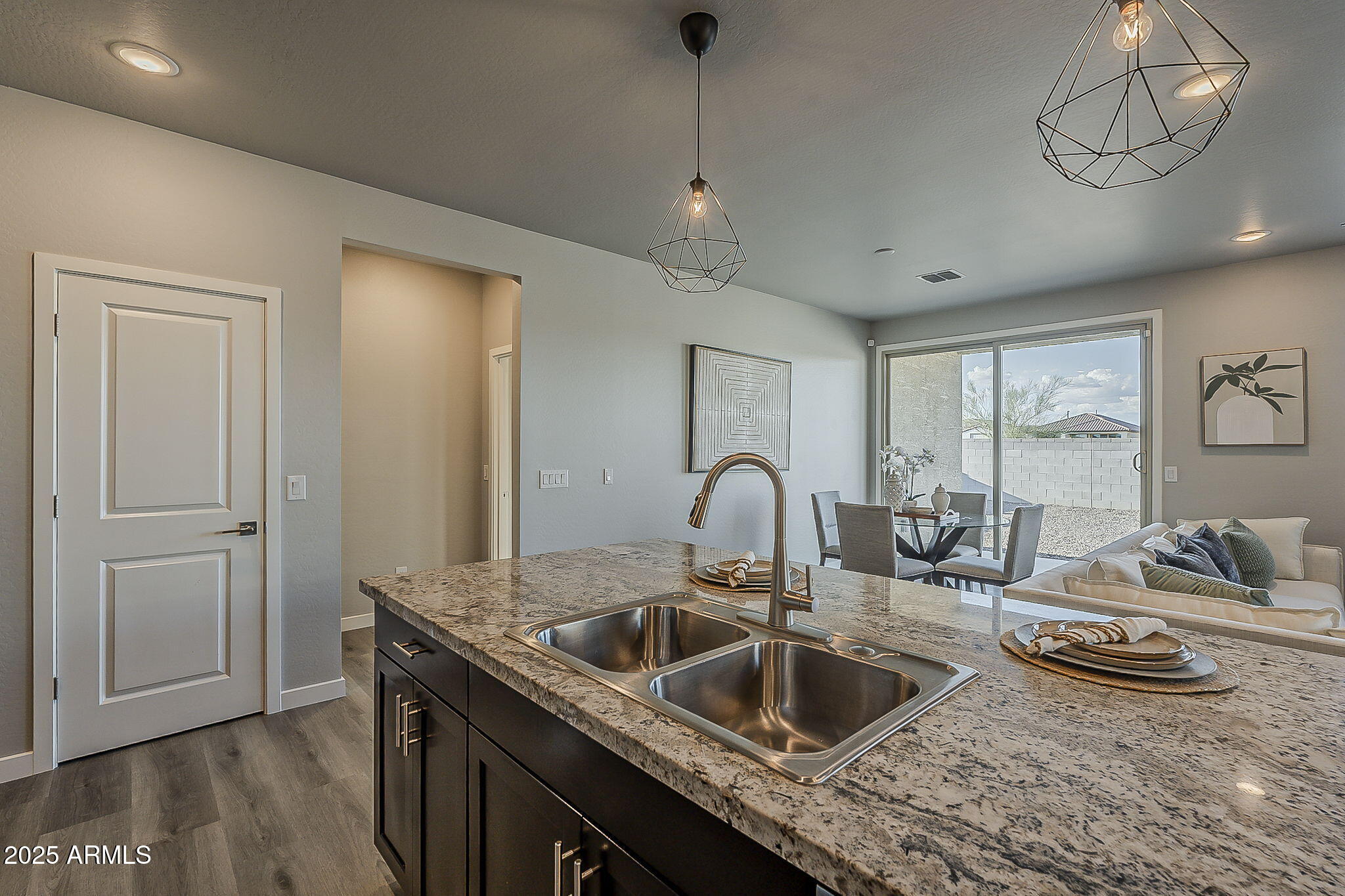 12450 W ORANGEWOOD Avenue