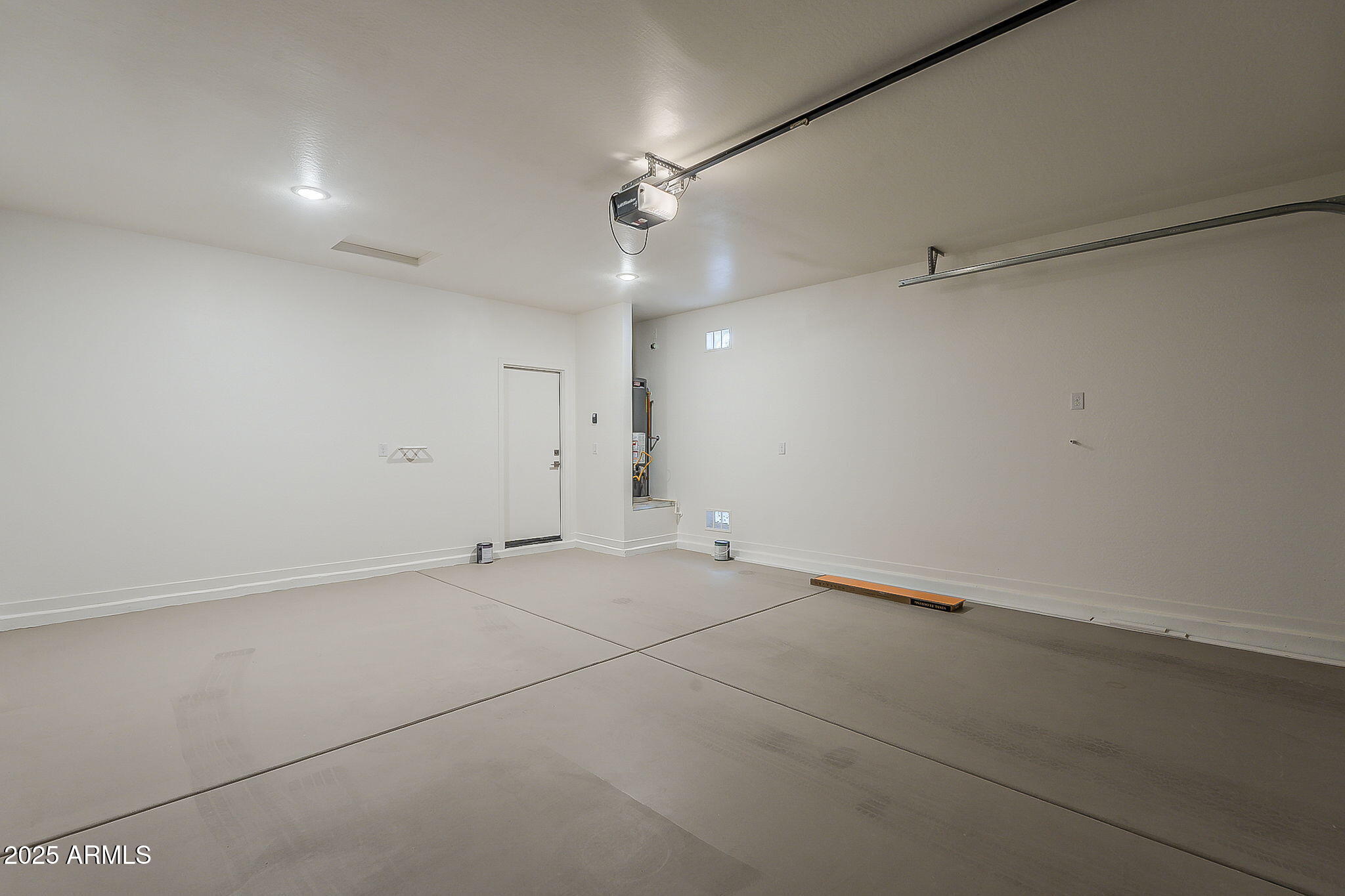 12450 W ORANGEWOOD Avenue