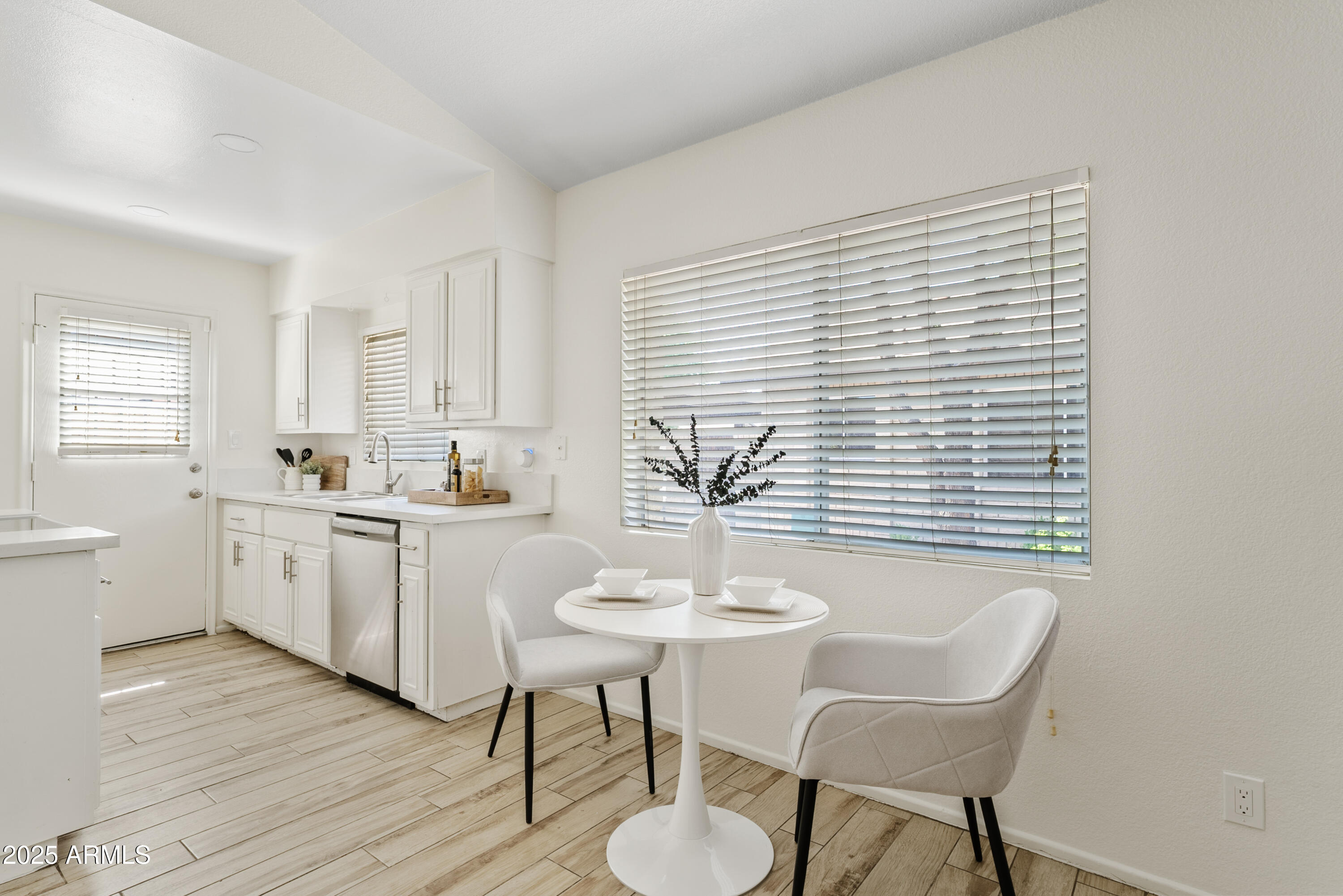 6415 S Kenneth Place, A