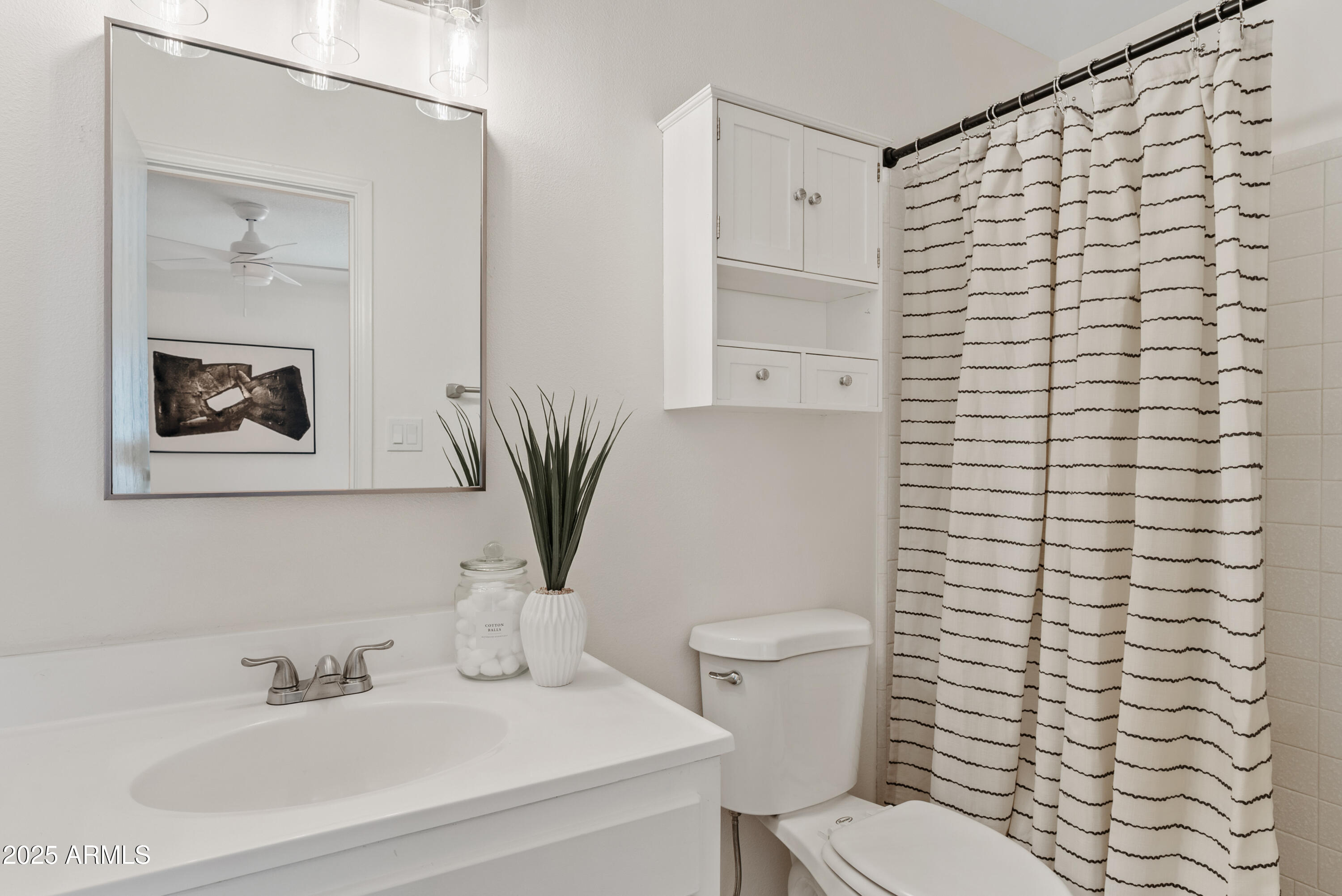 6415 S Kenneth Place, A