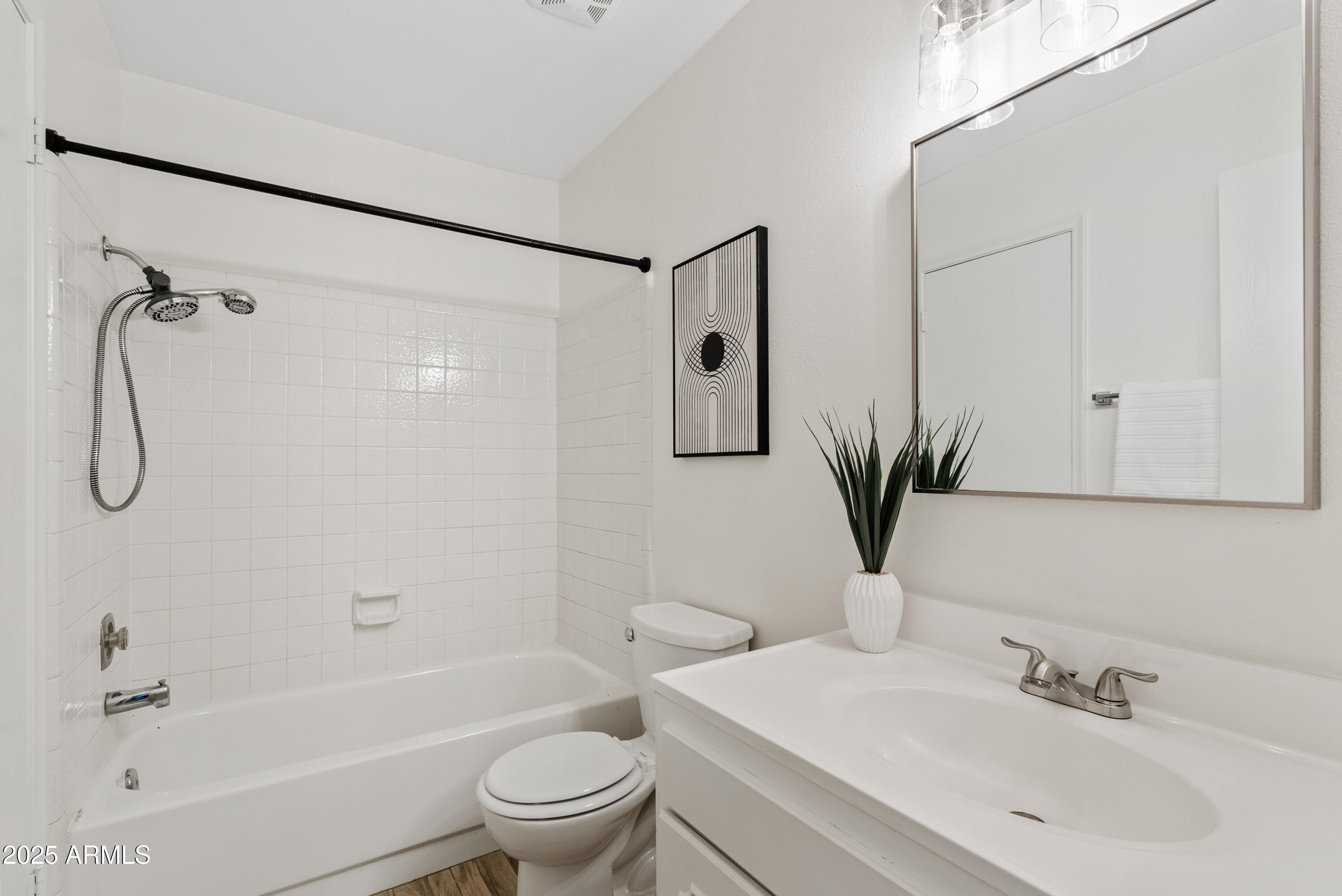 6415 S Kenneth Place, A