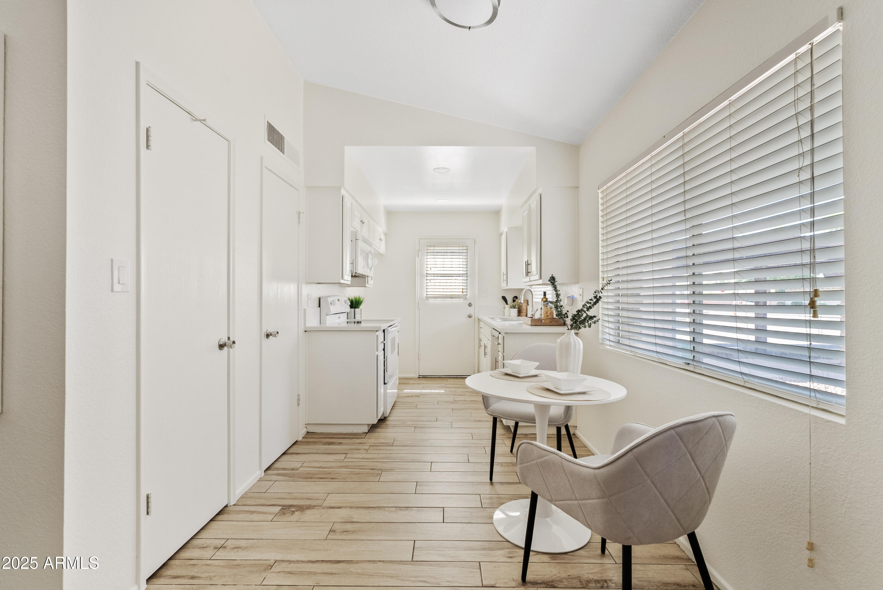 6415 S Kenneth Place, A