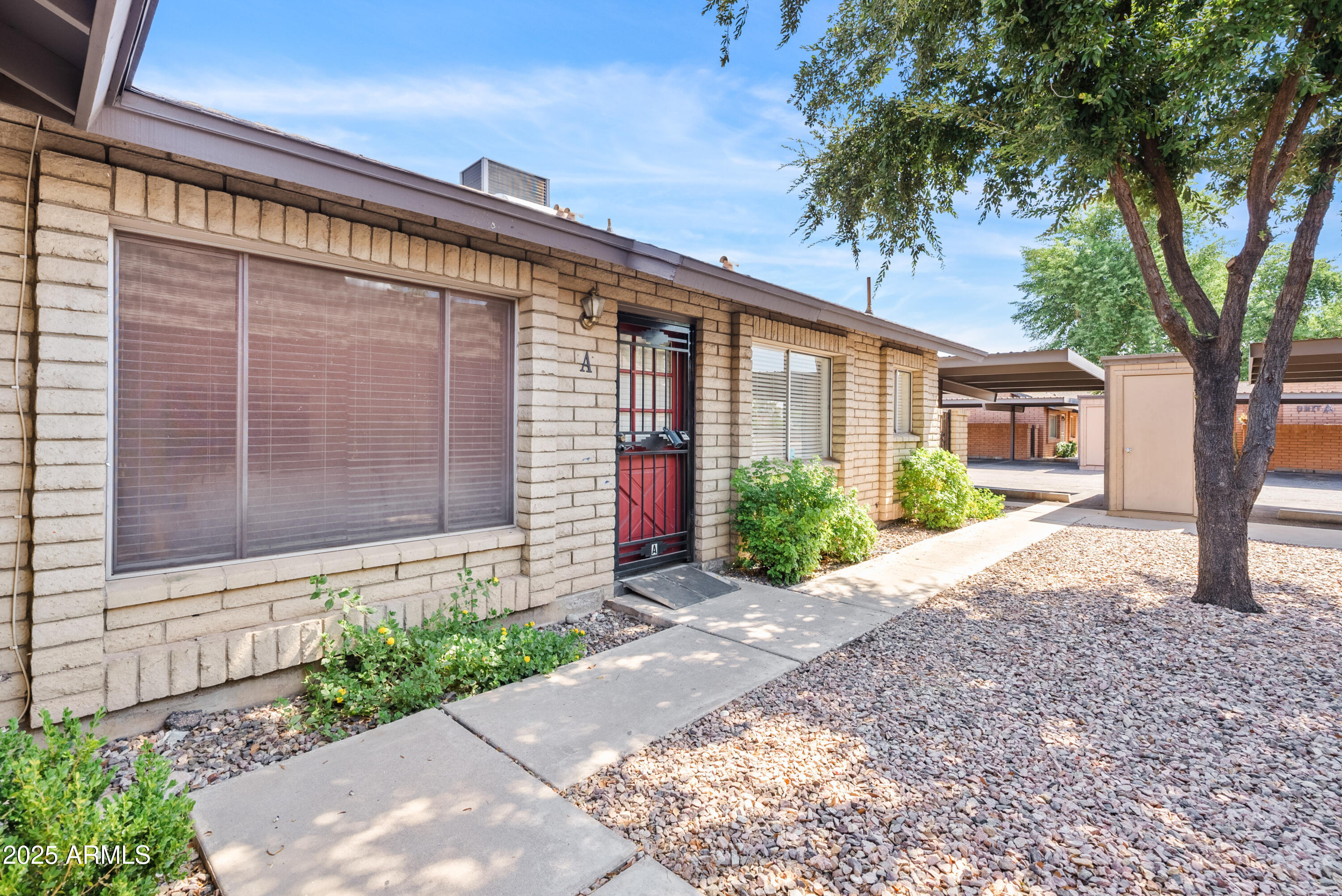 6415 S Kenneth Place, A