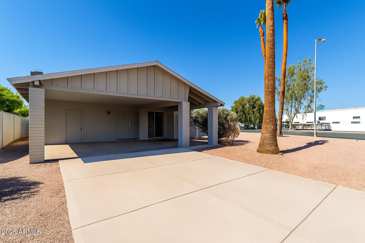 2205 E Garnet Avenue