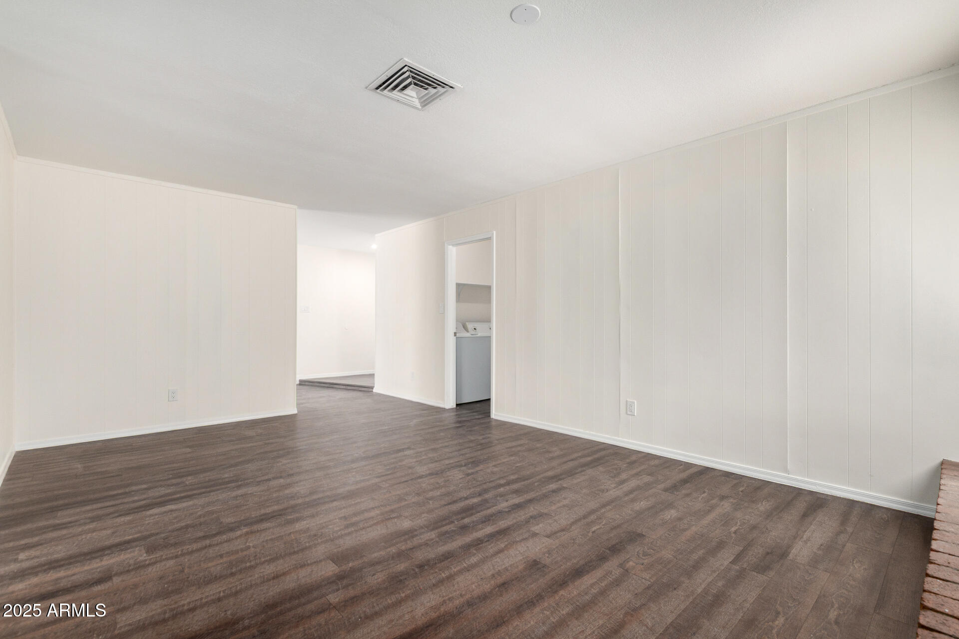 2205 E Garnet Avenue