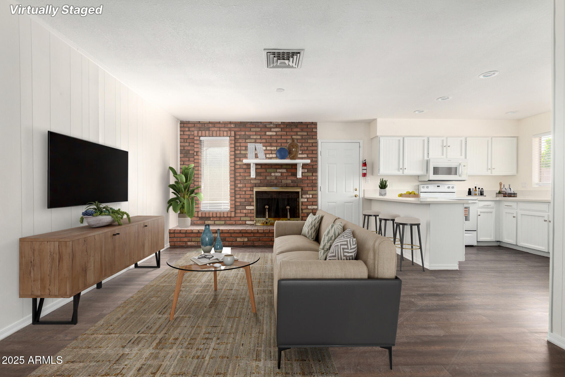 2205 E Garnet Avenue