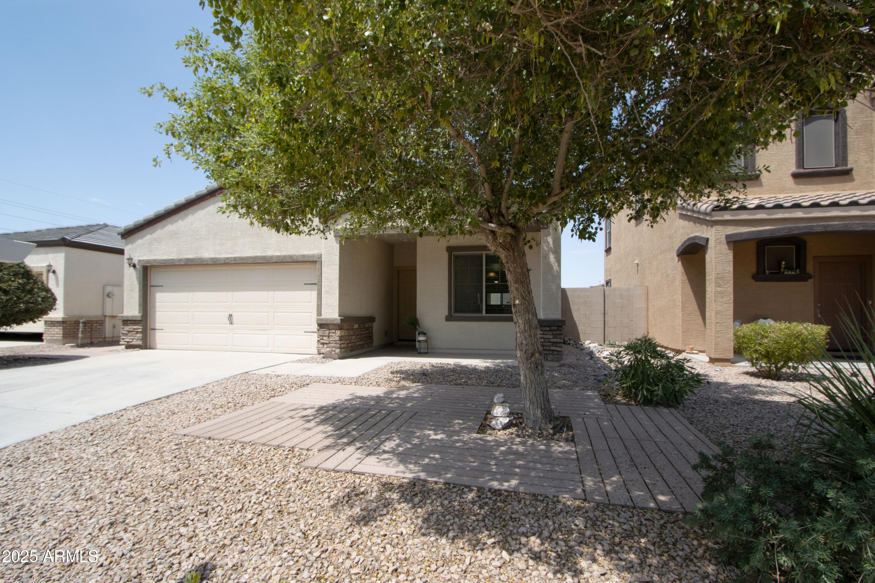 38234 W La Paz Street