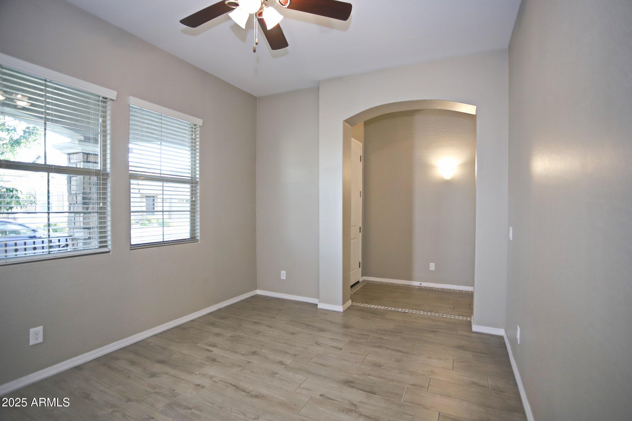 1954 E GERONIMO Street