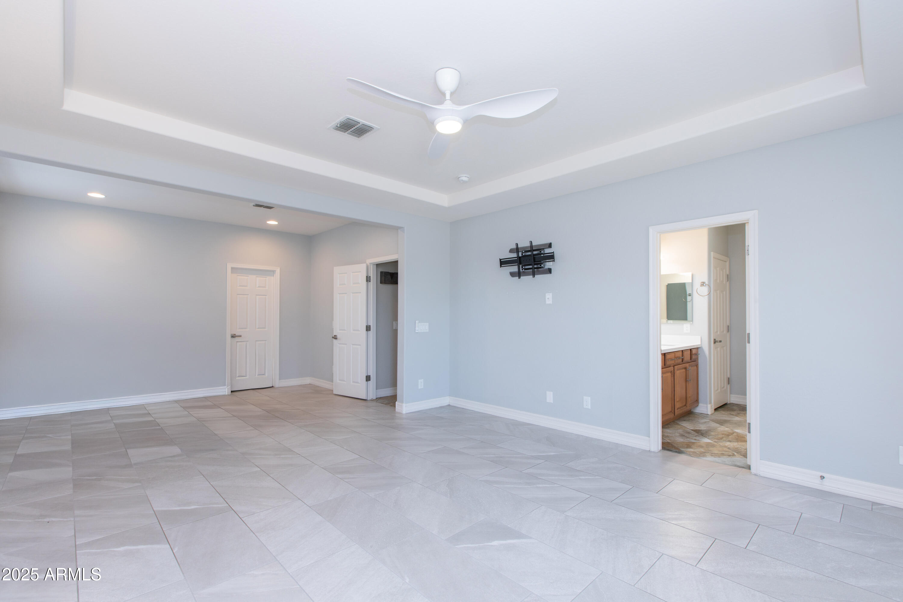 2315 W MAGDALENA Lane