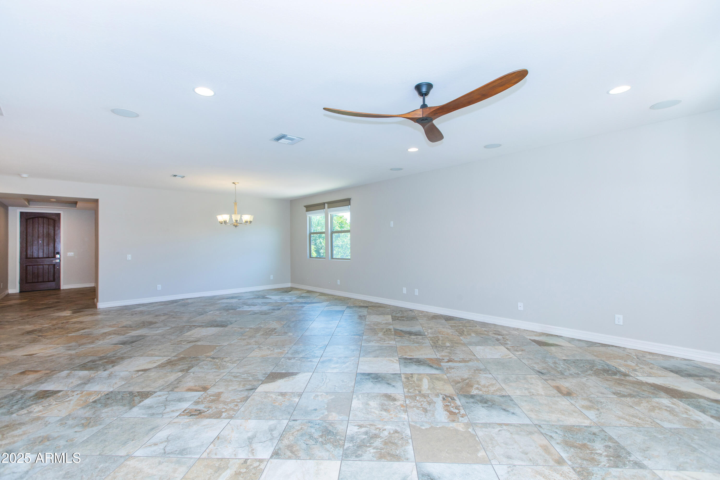 2315 W MAGDALENA Lane