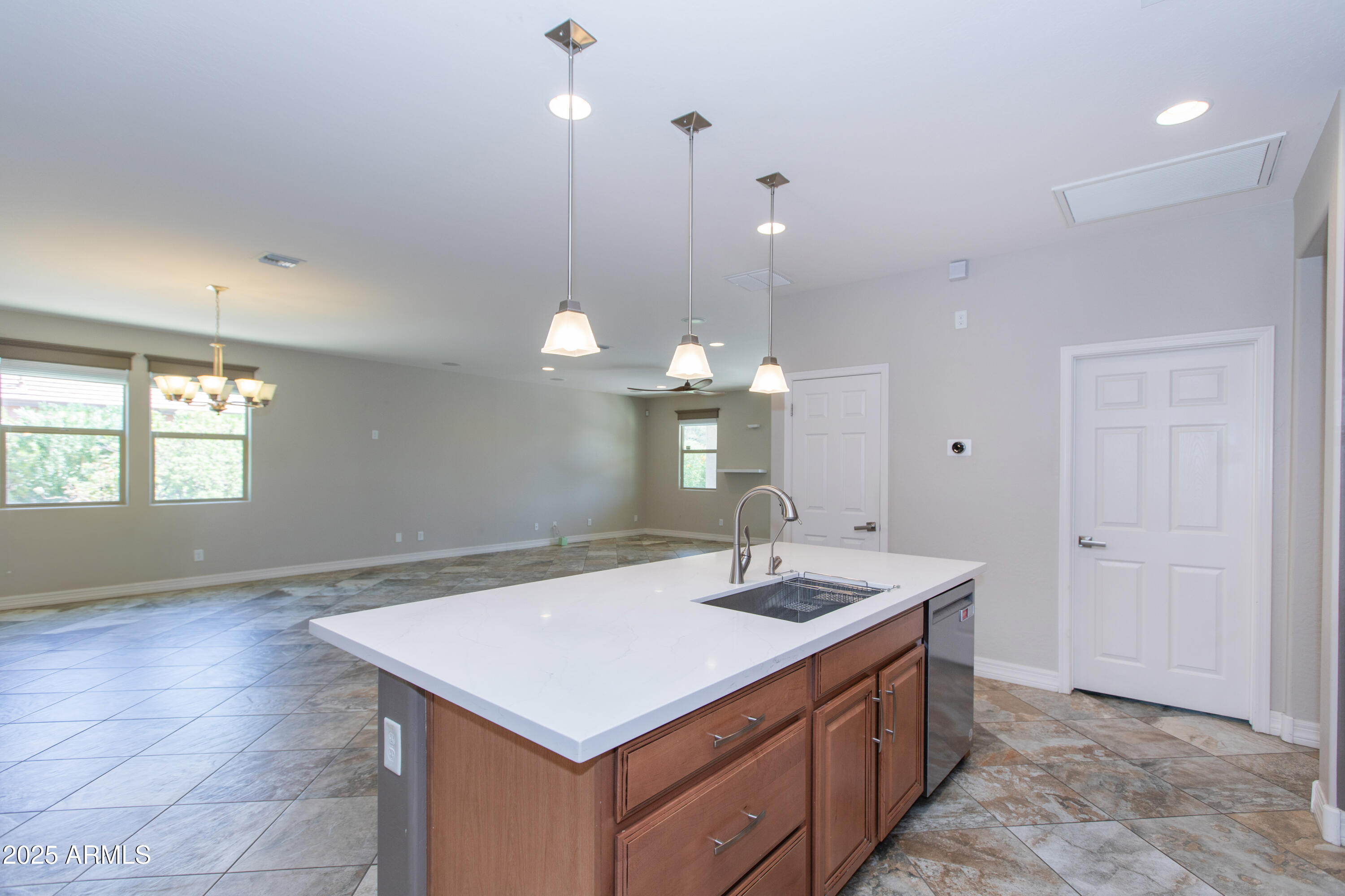 2315 W MAGDALENA Lane