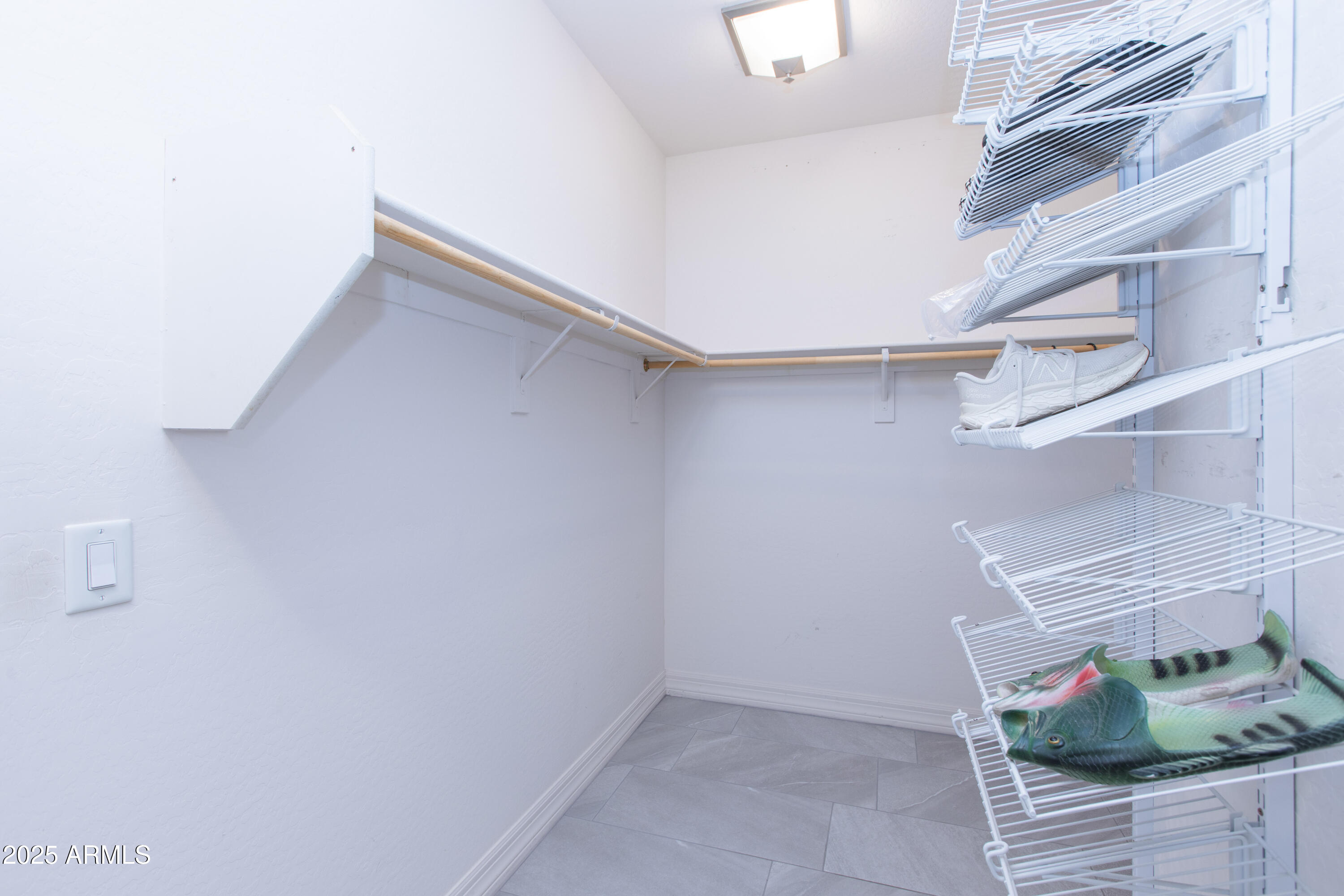 2315 W MAGDALENA Lane