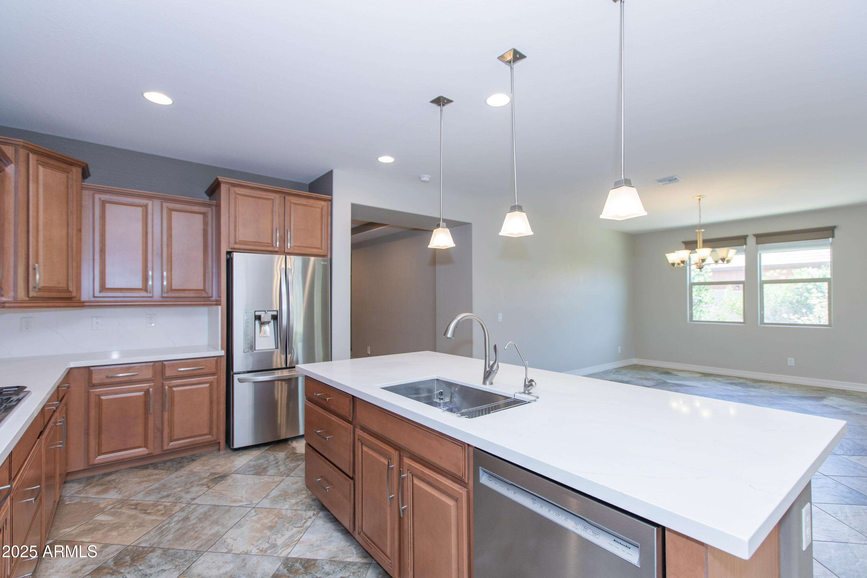 2315 W MAGDALENA Lane