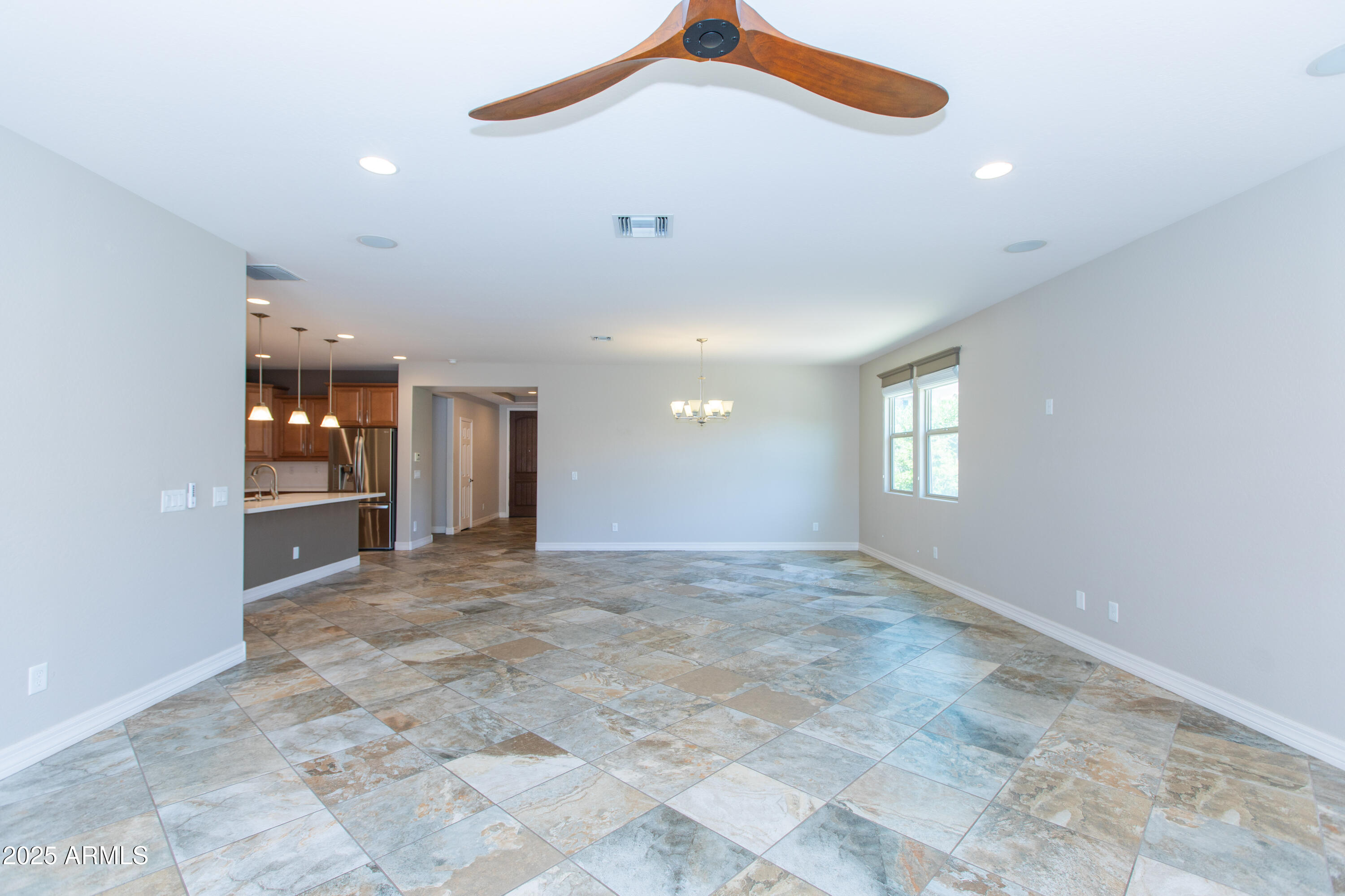 2315 W MAGDALENA Lane