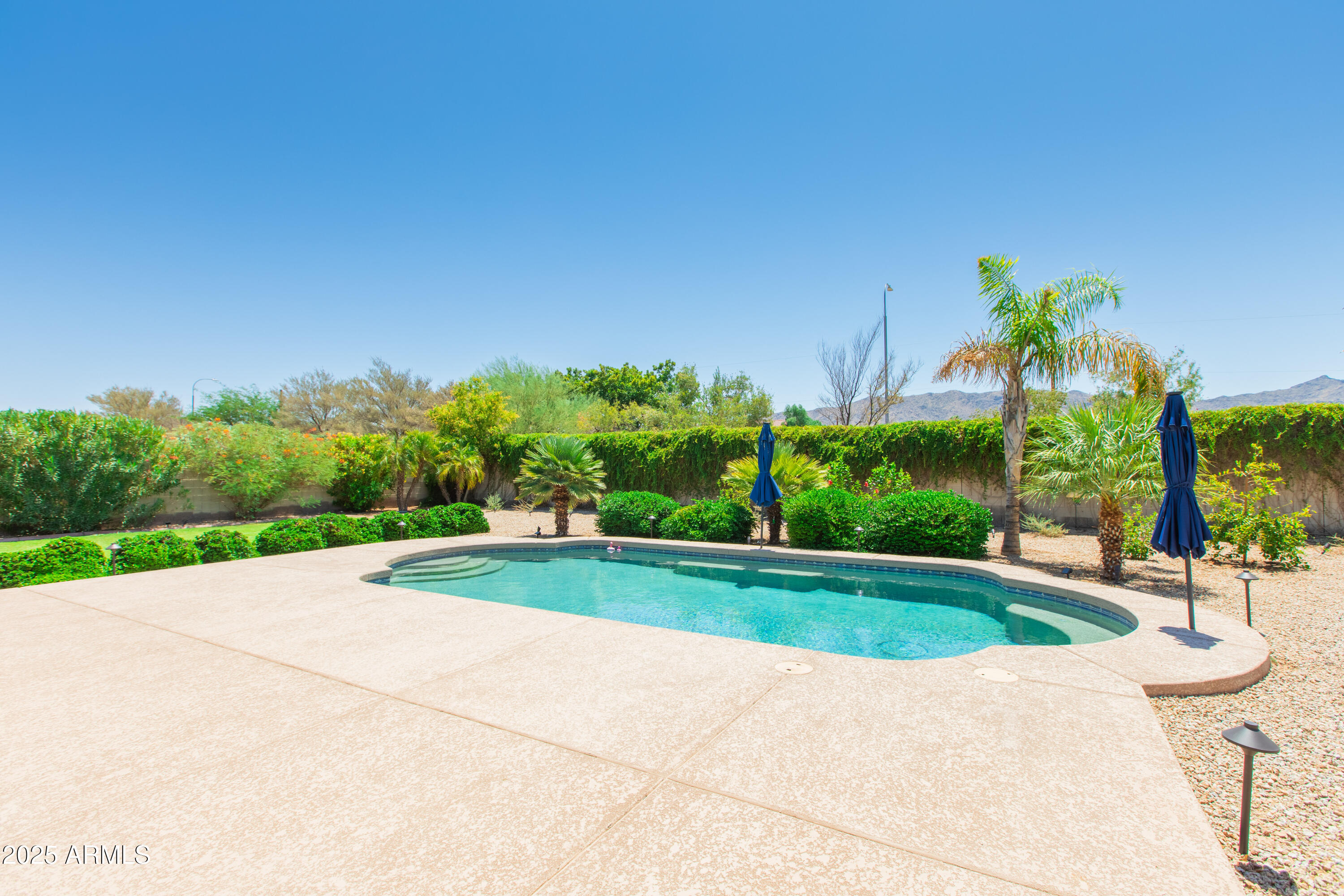 2315 W MAGDALENA Lane