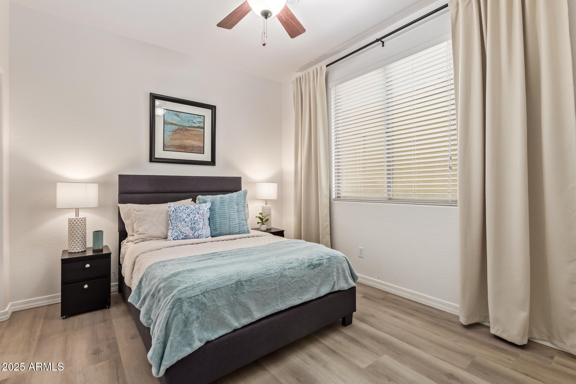 697 W TWIN PEAKS Parkway