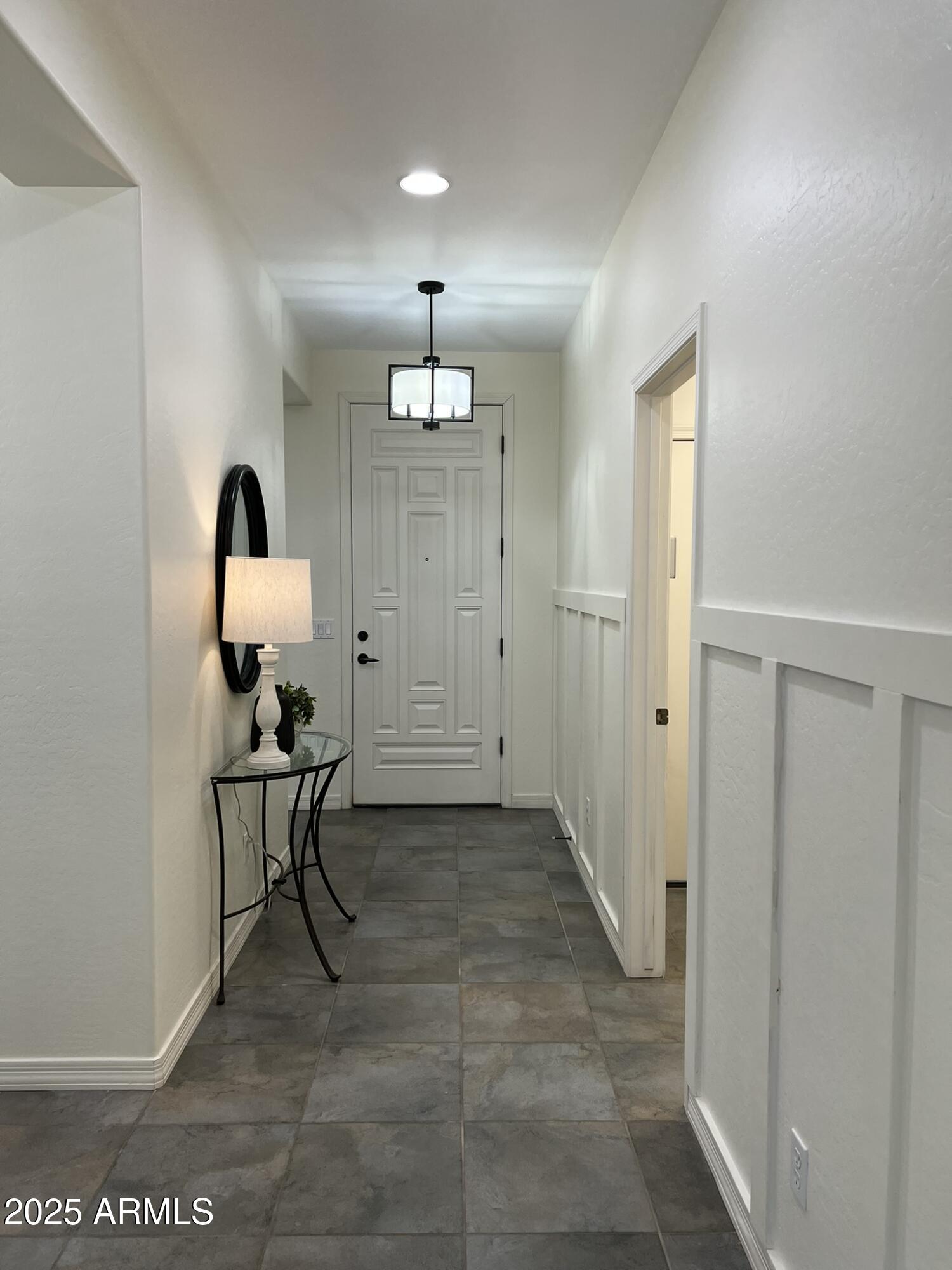 697 W TWIN PEAKS Parkway