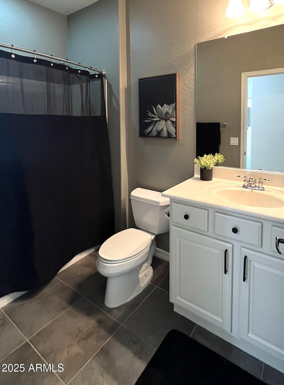 697 W TWIN PEAKS Parkway