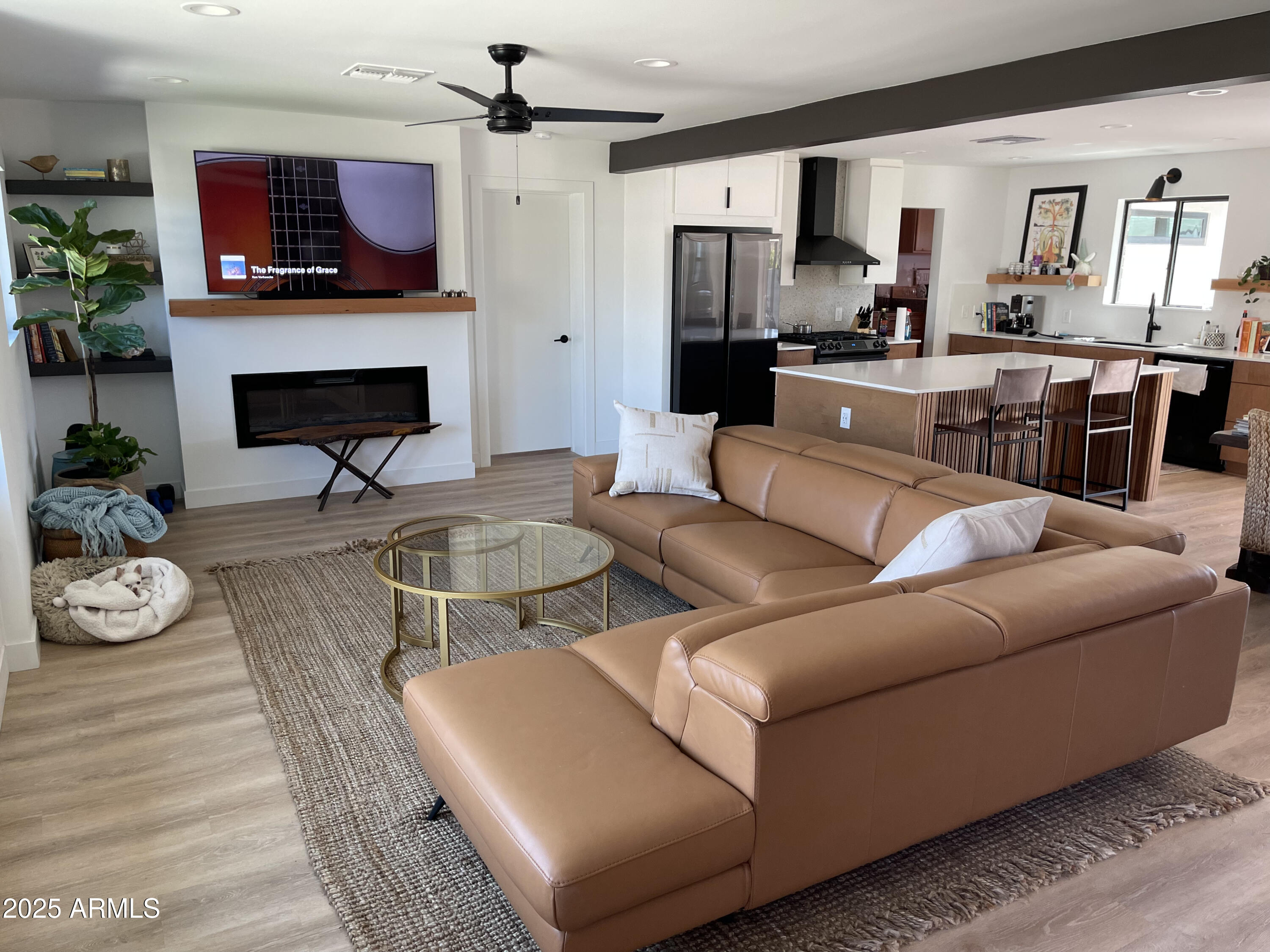 1745 E SAN JUAN Avenue