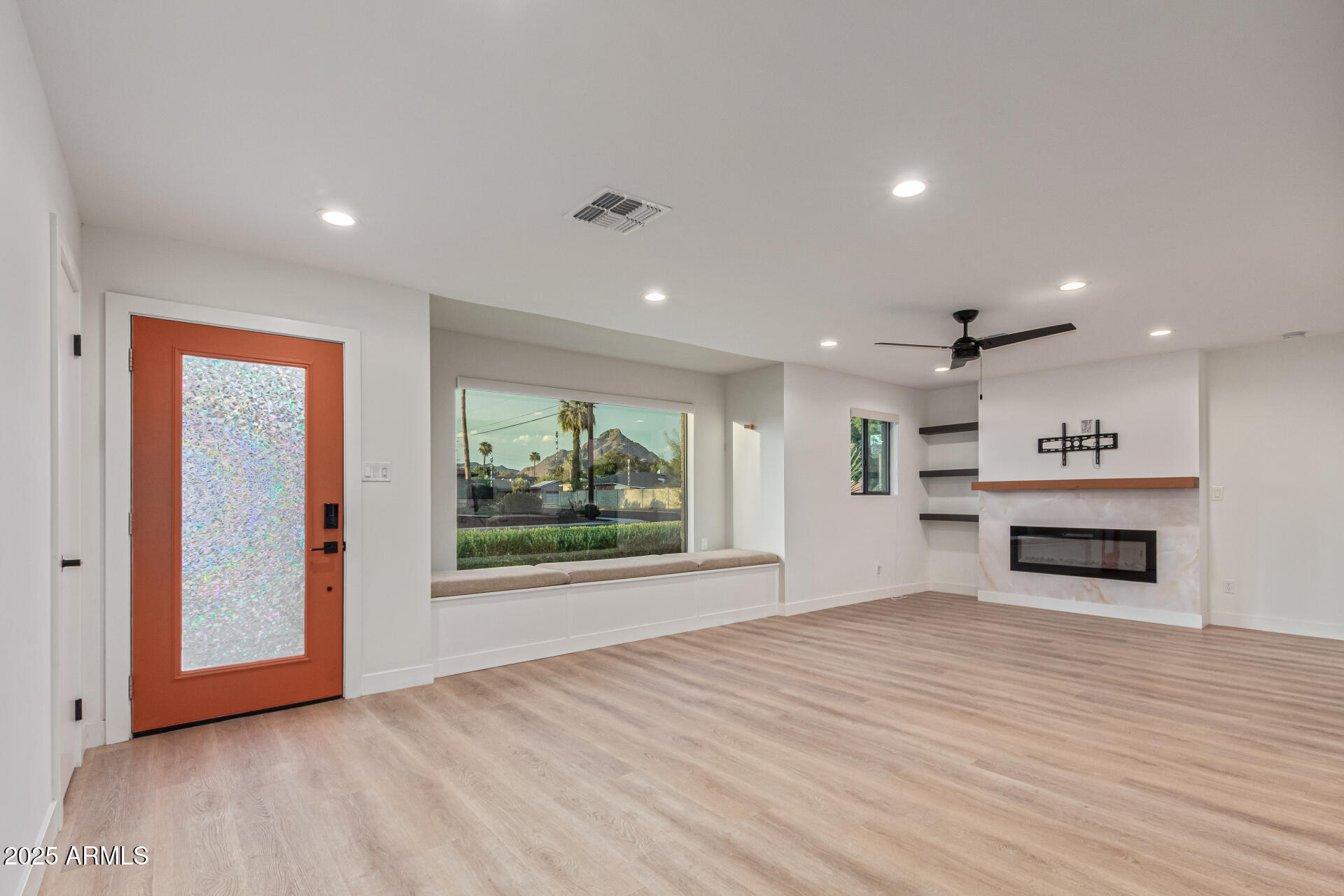 1745 E SAN JUAN Avenue