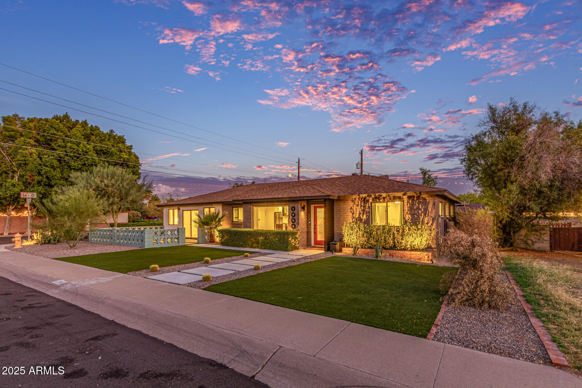 1745 E SAN JUAN Avenue