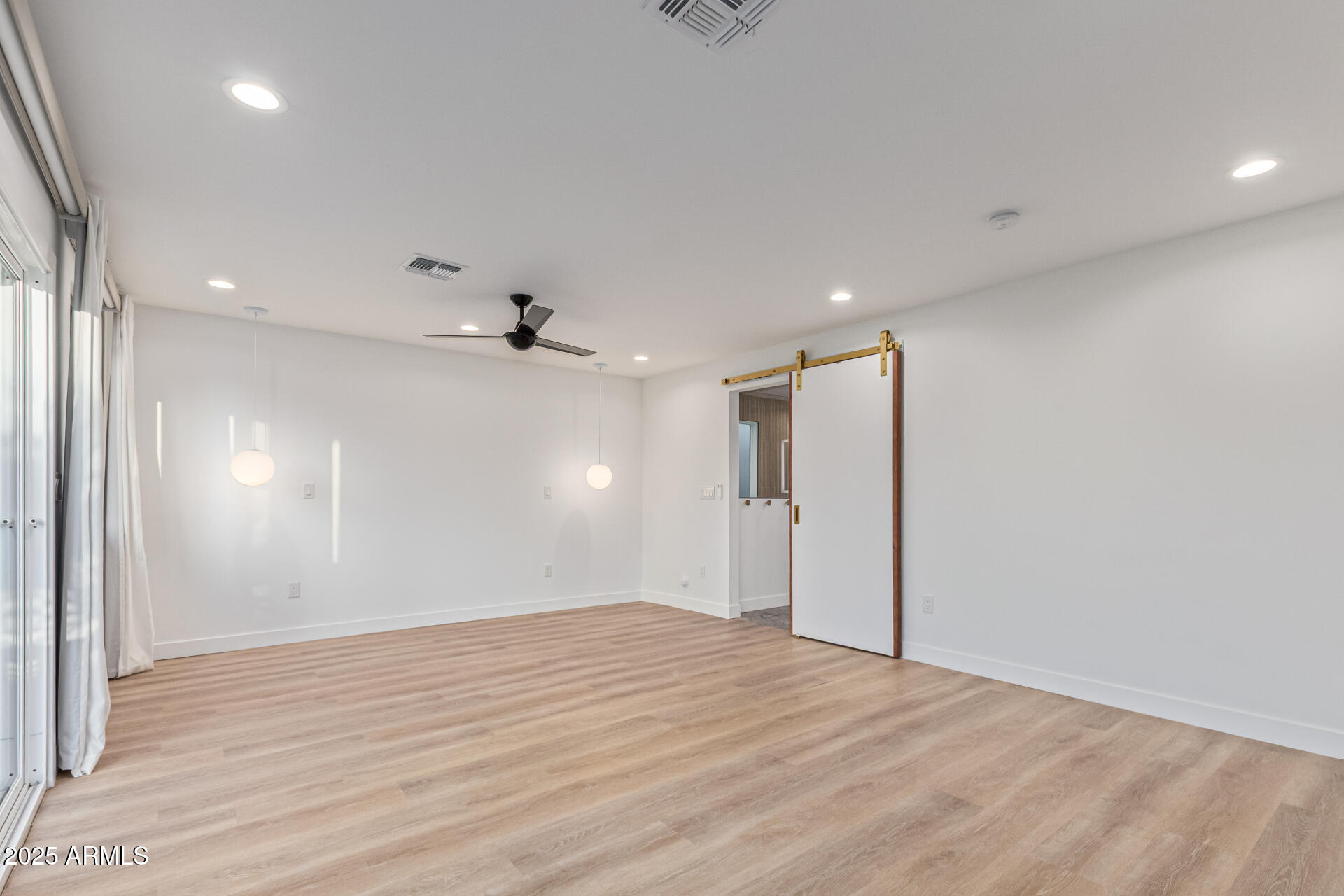 1745 E SAN JUAN Avenue