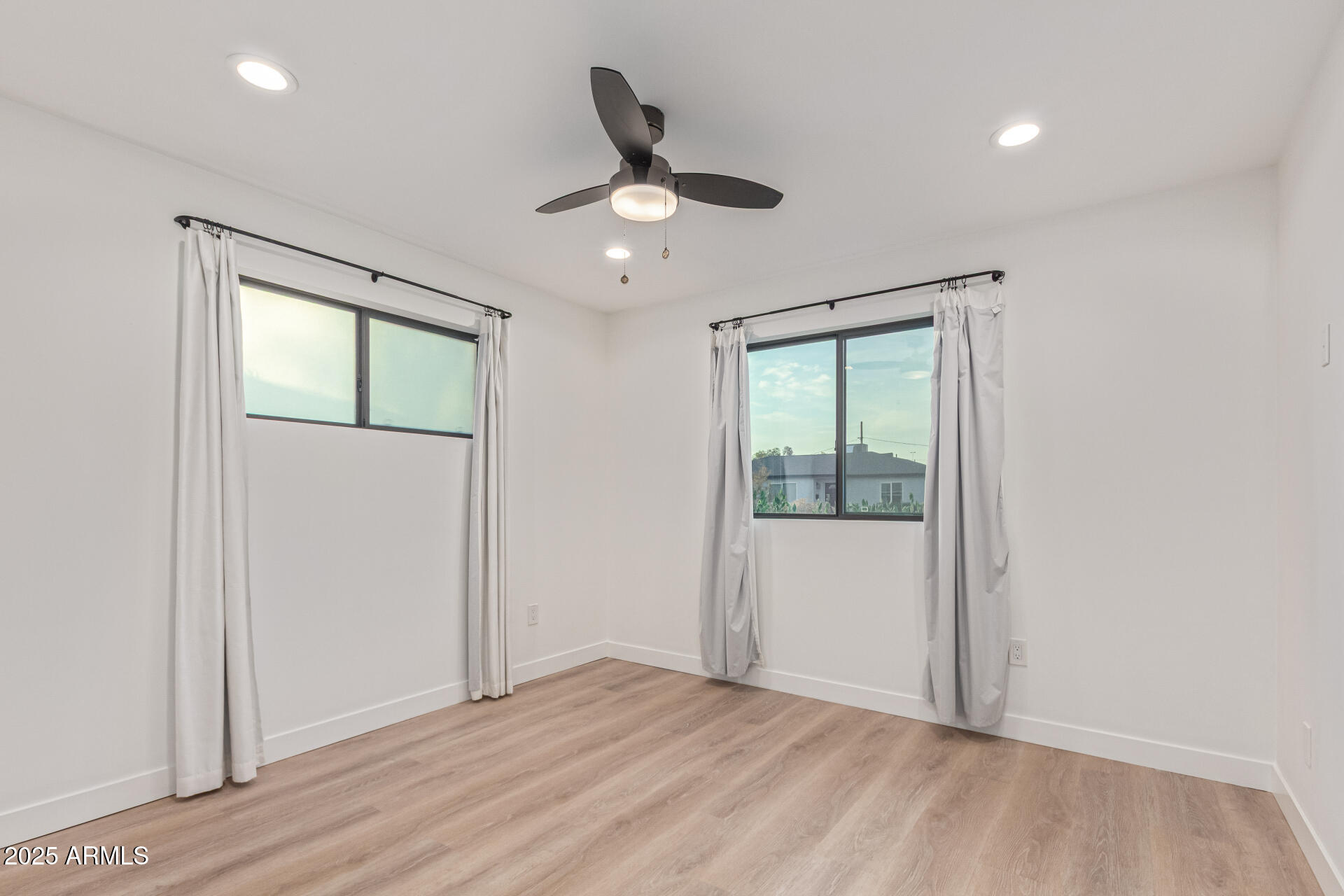 1745 E SAN JUAN Avenue