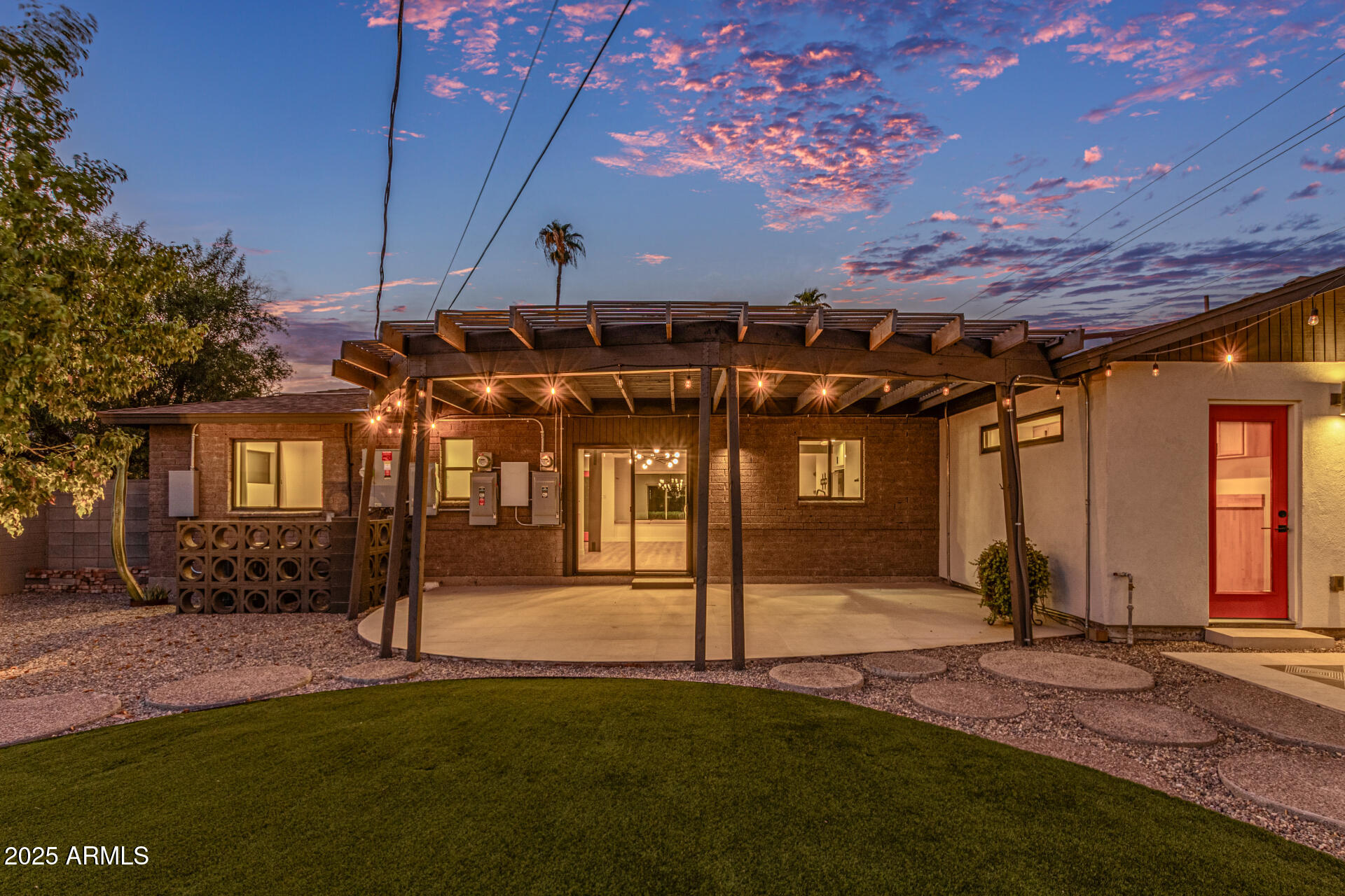 1745 E SAN JUAN Avenue