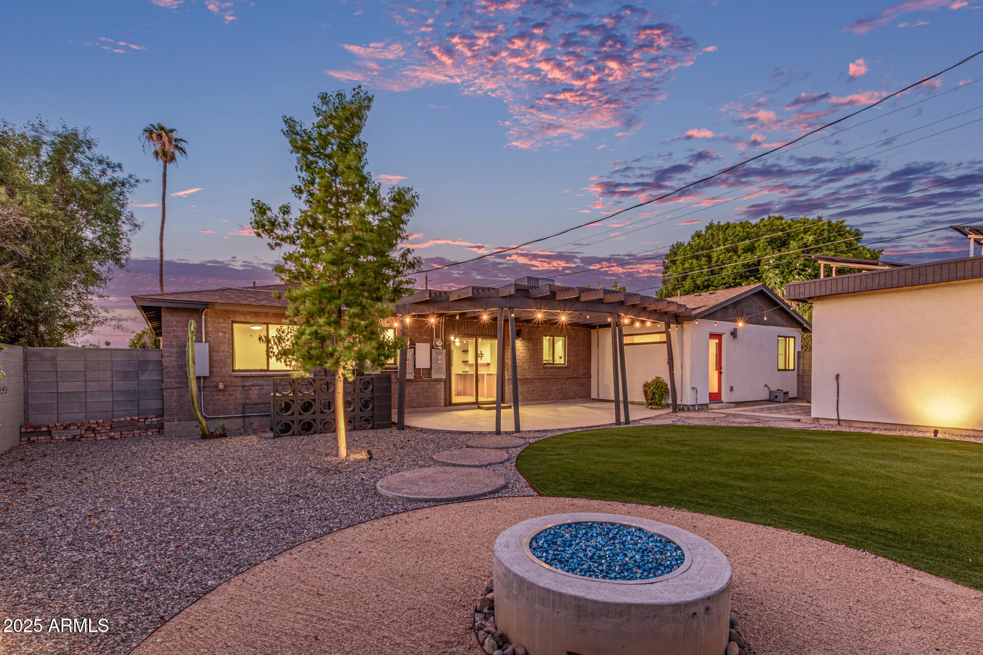 1745 E SAN JUAN Avenue