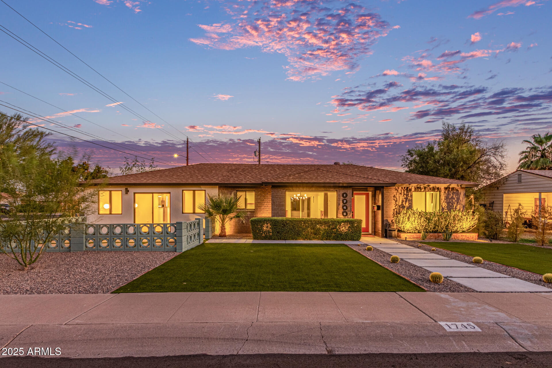 1745 E SAN JUAN Avenue