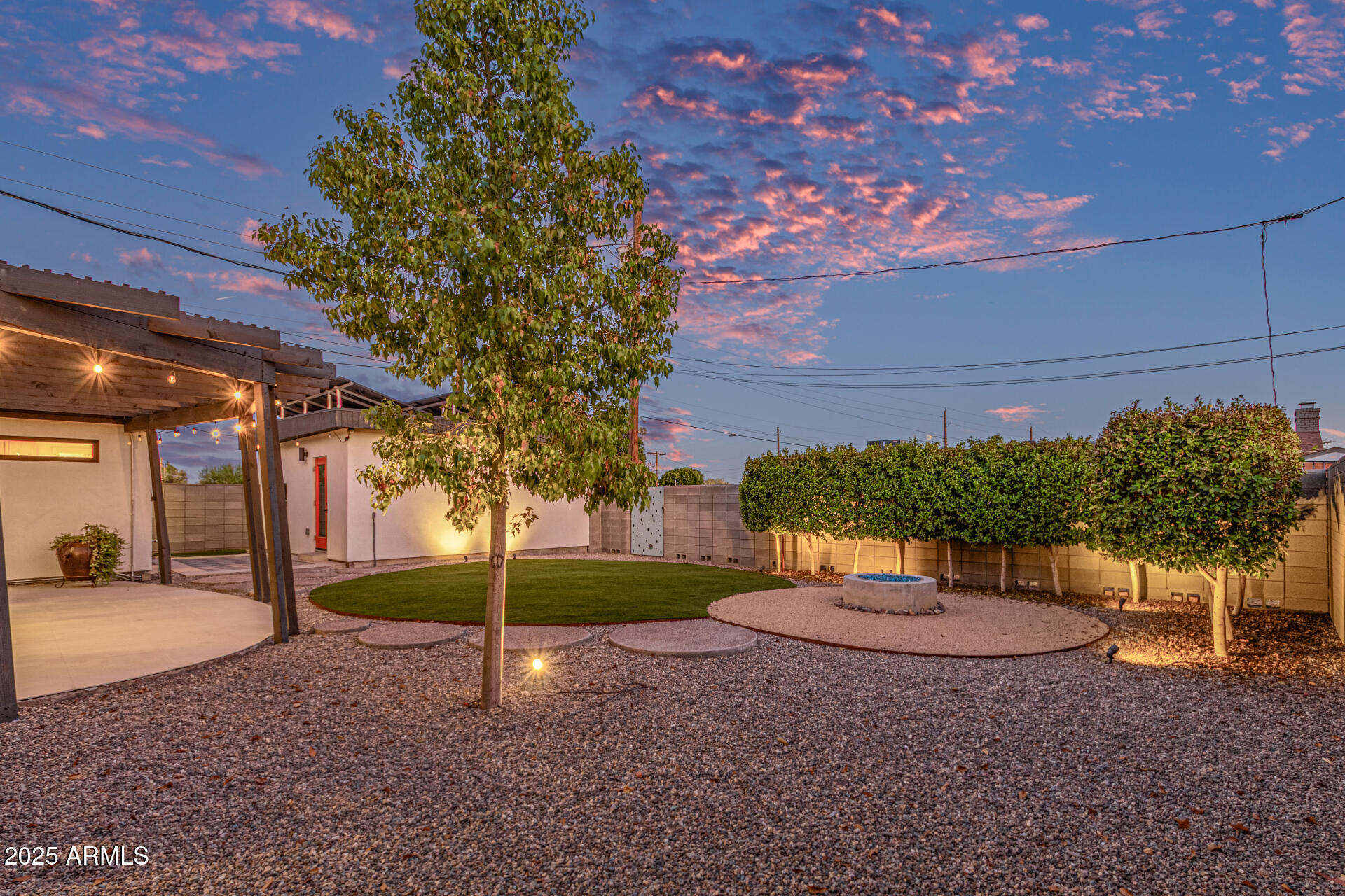 1745 E SAN JUAN Avenue